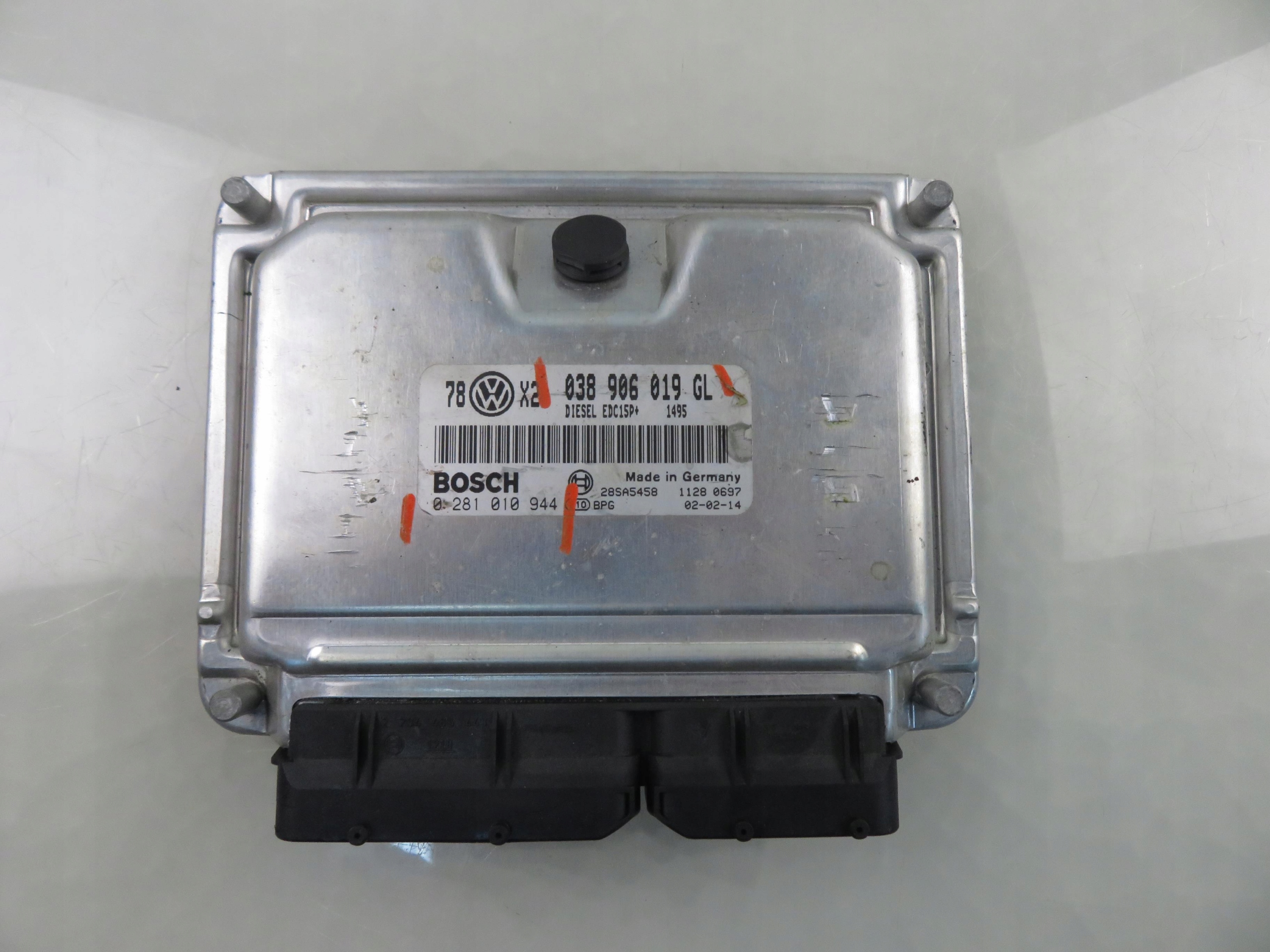 ECU VW Passat B5 FL 1.9 TDI 0281010944 038906019GL