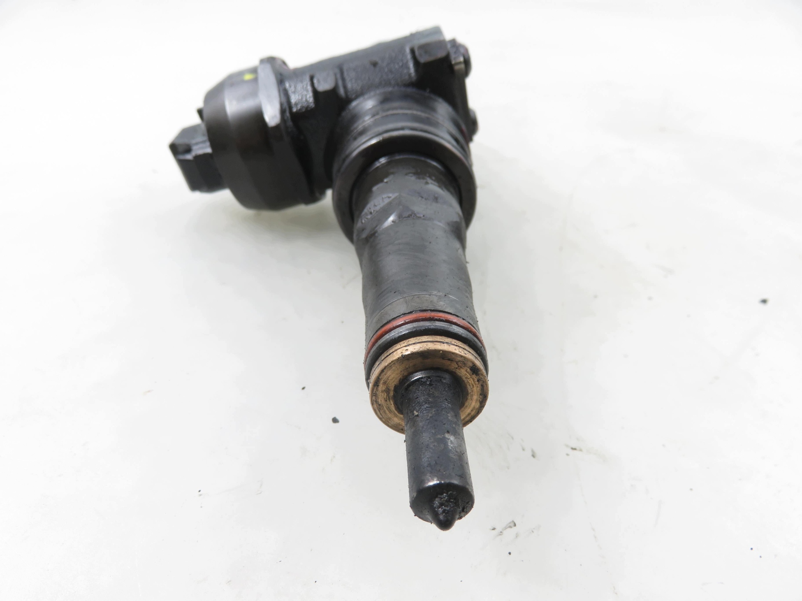 Inyector Bomba VW Golf V 1.9 TDI 038130073AG image 3
