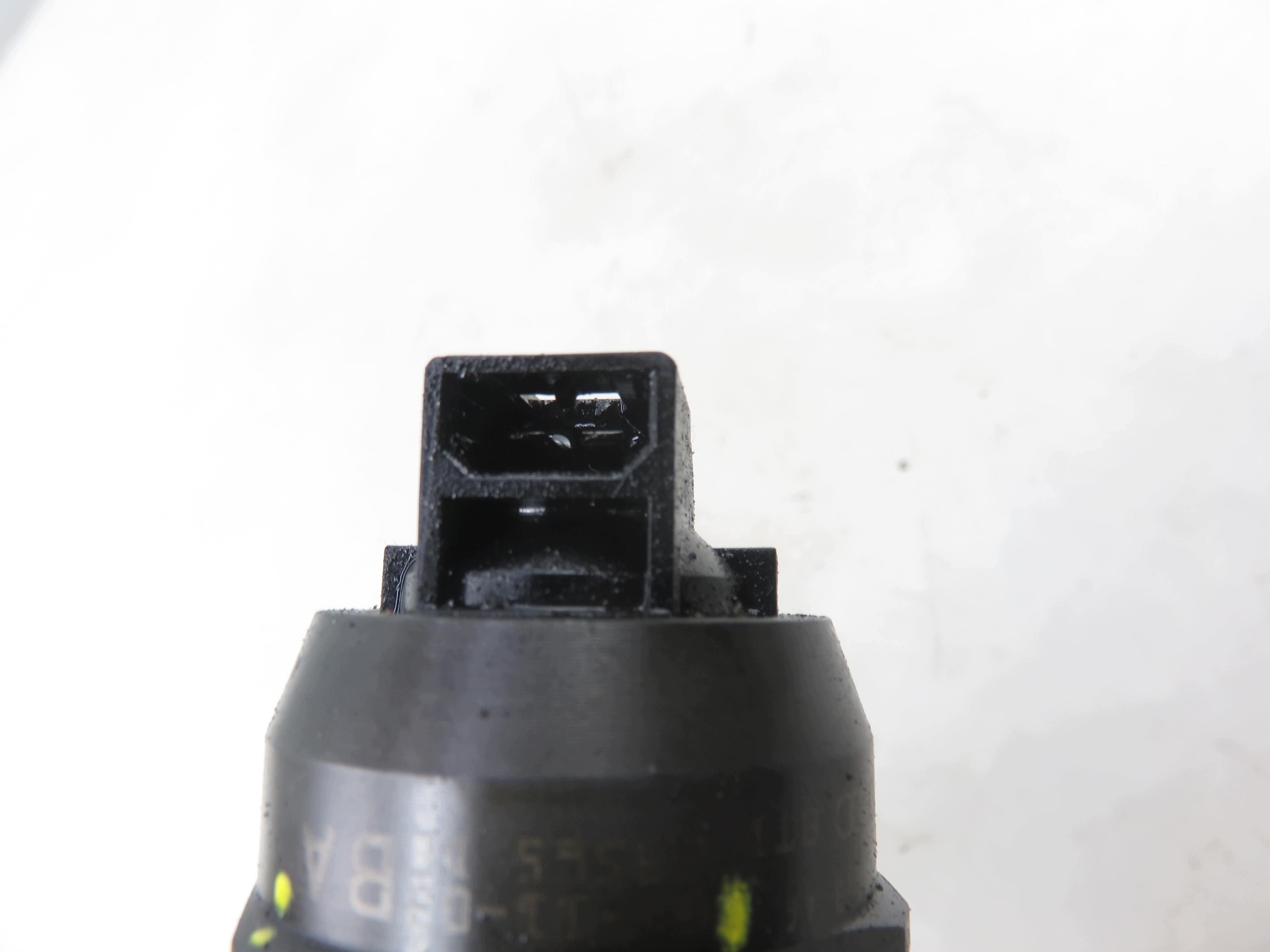 Inyector Bomba VW Golf V 1.9 TDI 038130073AG image 5