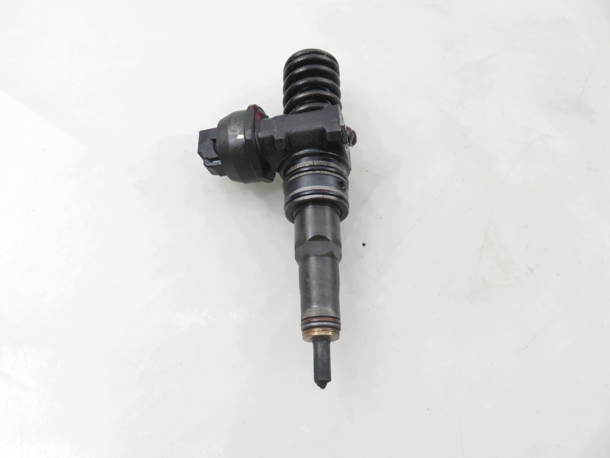 Pumpe-Düse-Einheit VW Golf V 1.9 TDI 038130073AG image 3