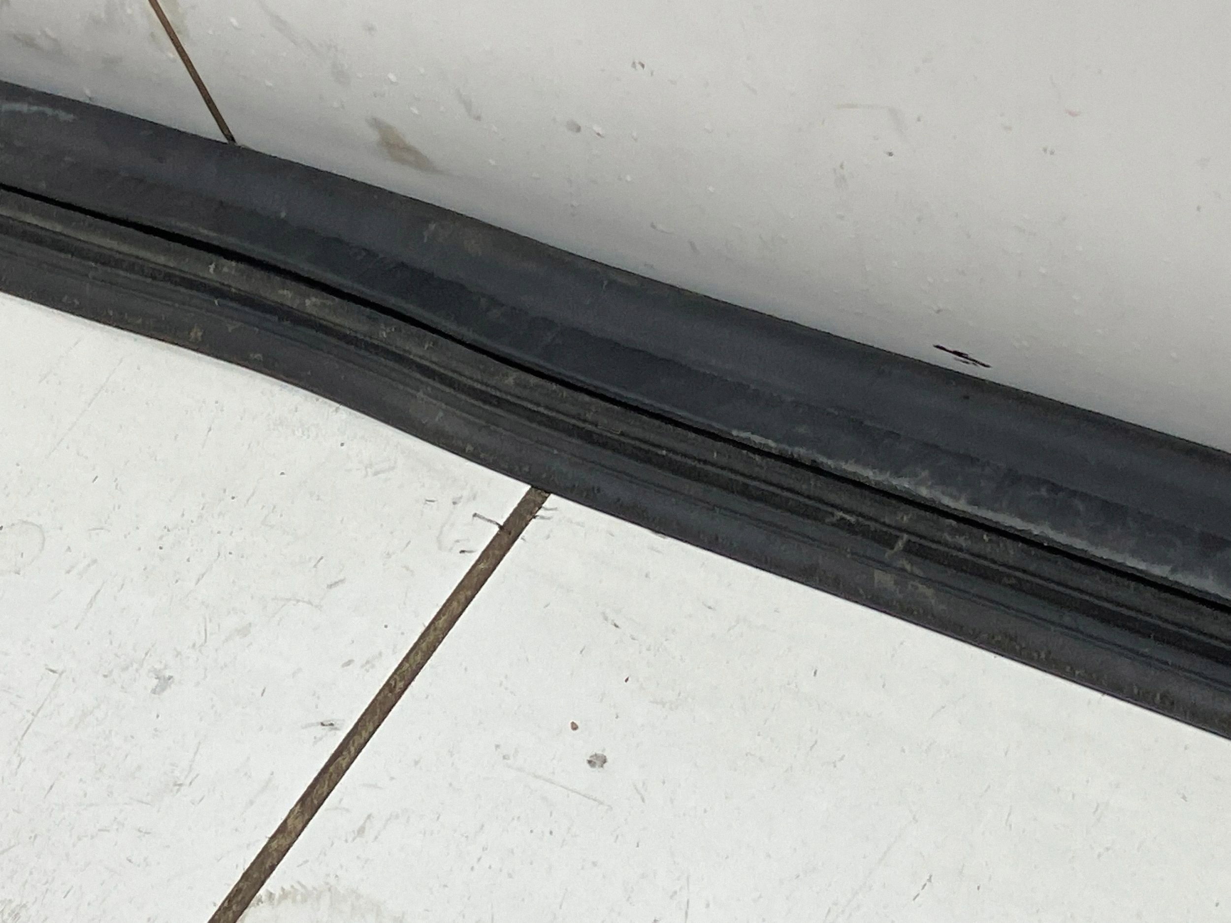 Vedação do Capô Opel Vivaro 2005 FRC78391 image 3