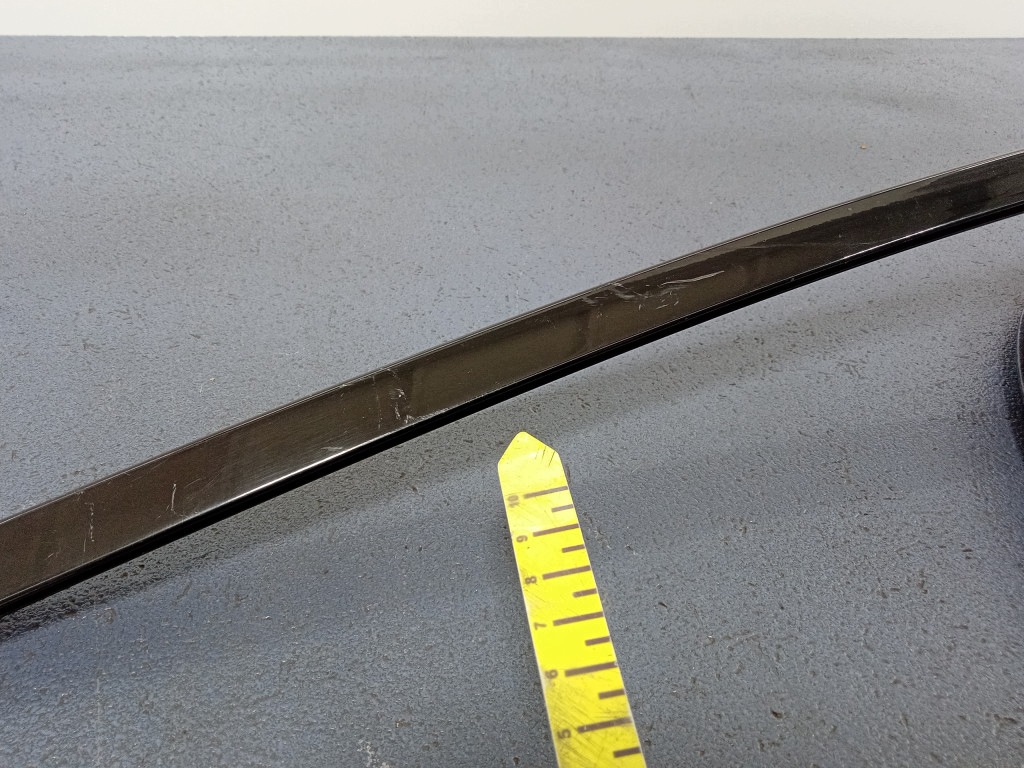 BMW 5 G30 F90 Türleiste oben links hinten OEM 7390125 image 3