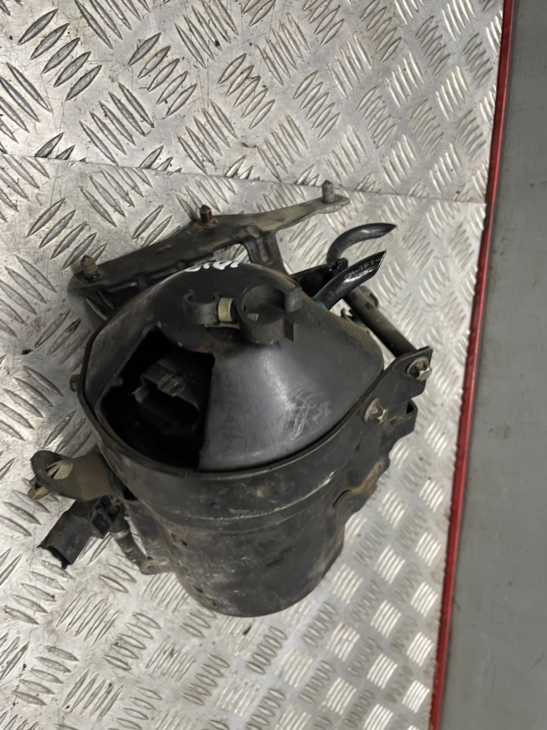 Kraftstofffiltergehäuse Opel Zafira B 1.9 CDTI 05-14 OEM 45685296366 image 6