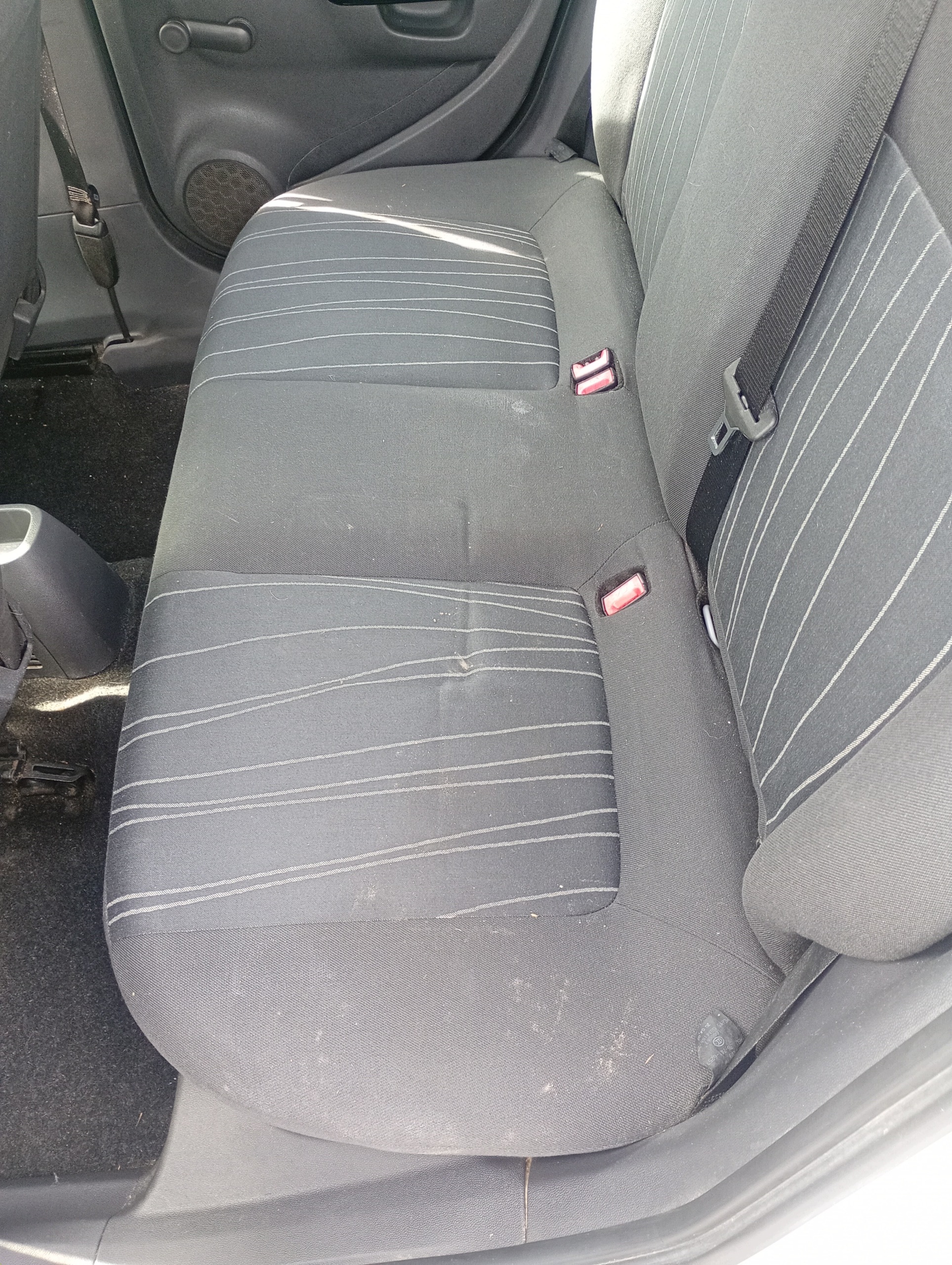 Asiento trasero Opel Corsa D 06-14 usado image 3