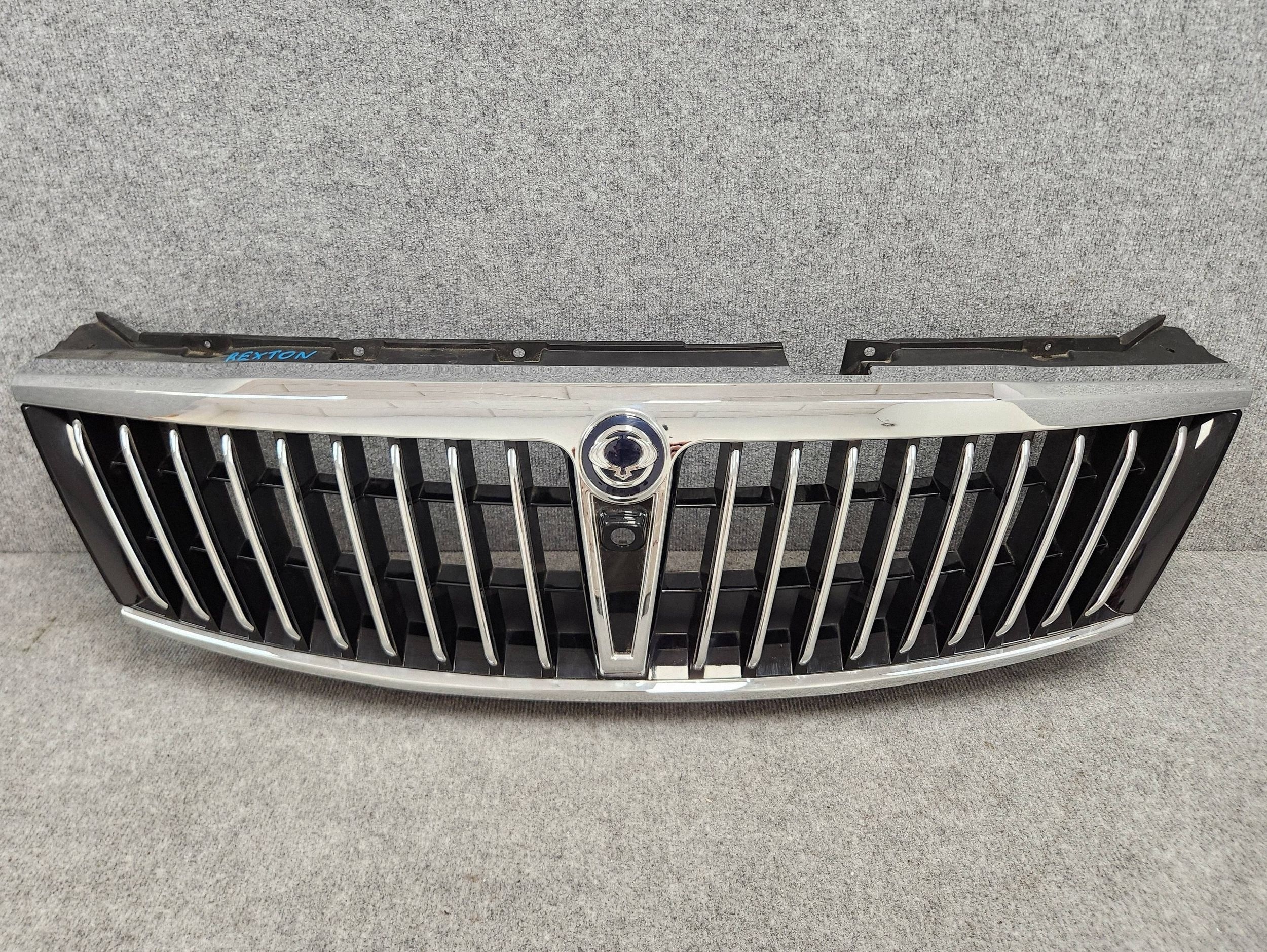 Kühlergrill für SSANGYONG REXTON LIFT 79472-08200 12-17 image 2