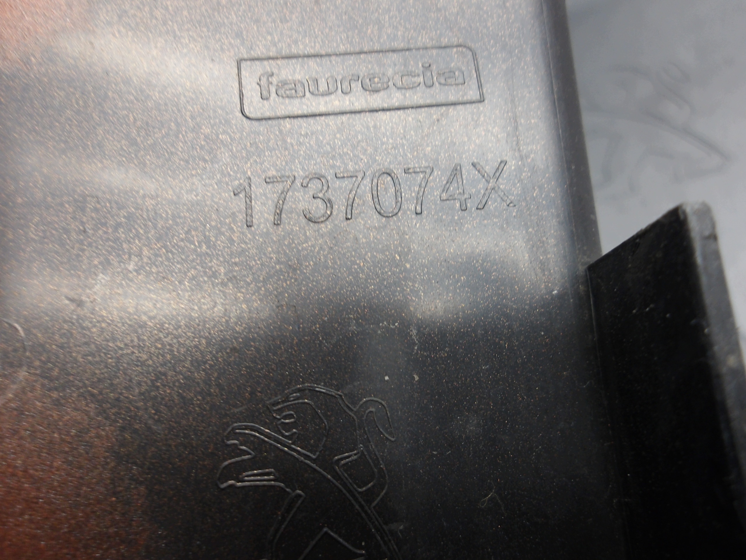 Peugeot 3008 Hoek Bumper Links Achter image 4