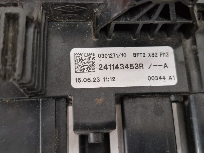 Renault Trafic III/IV Verteilerstrom Beifahrer 241143453R image 6