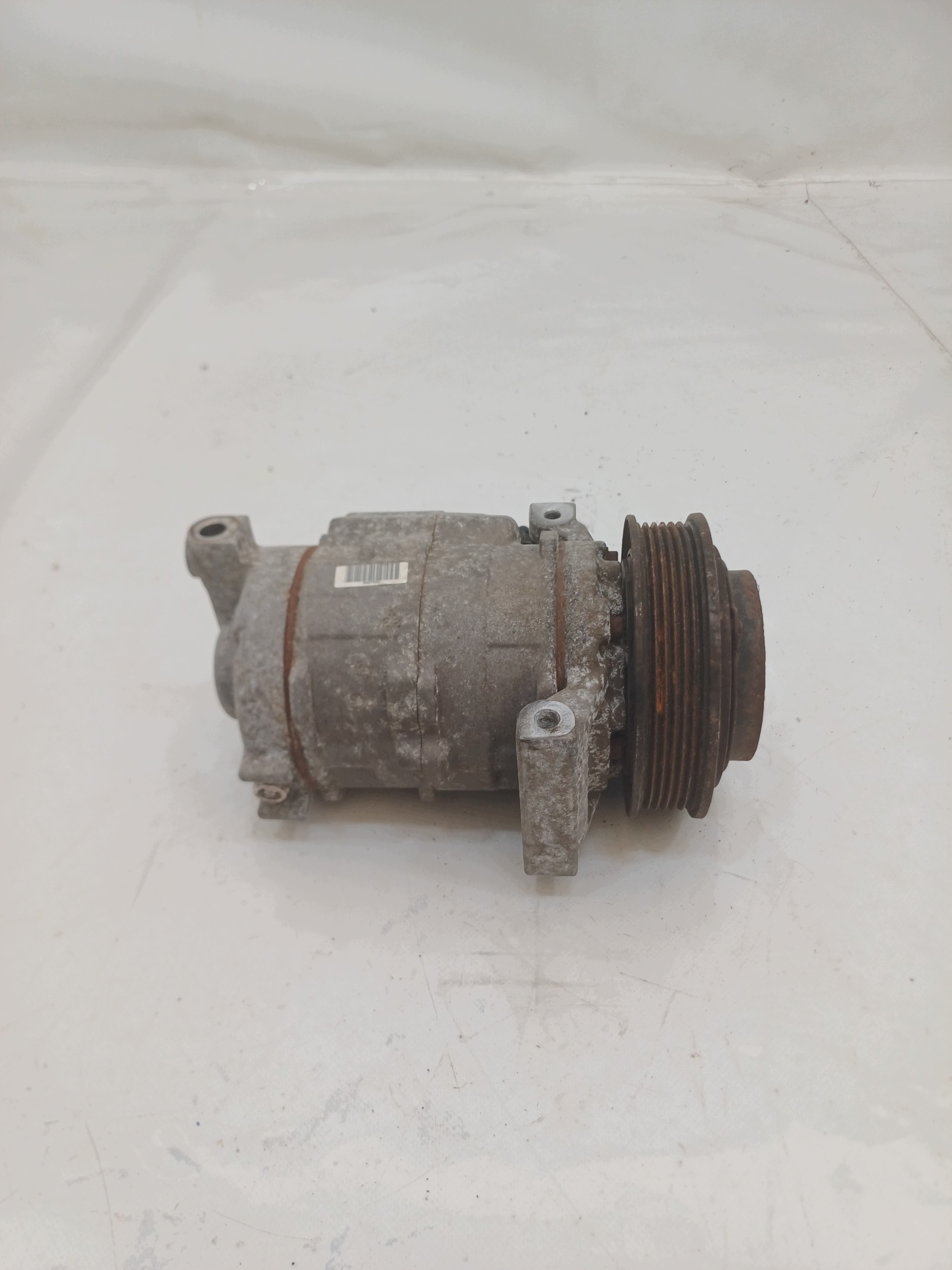 Compresseur de clim. Dodge Durango SRT 18 68383659AA image 7