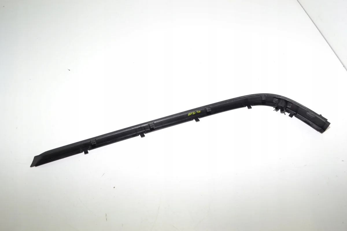 BMW E39 Sedan Rear Left Bumper Trim PDC image 4