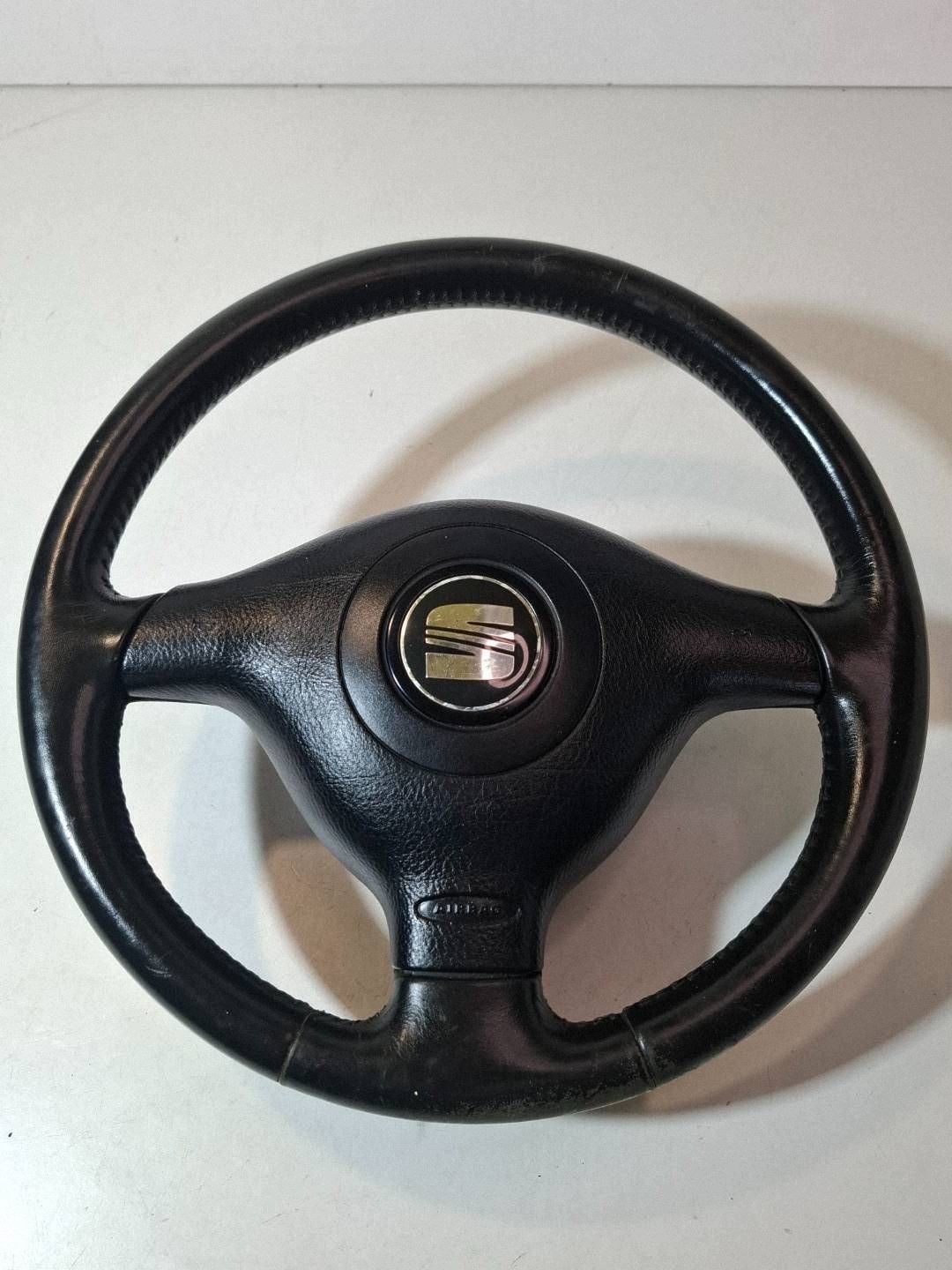 345.SEAT LEON AND TOLEDO II AIRBAG SKIN DIRECTOR 1J0419091AE 1M0880201K