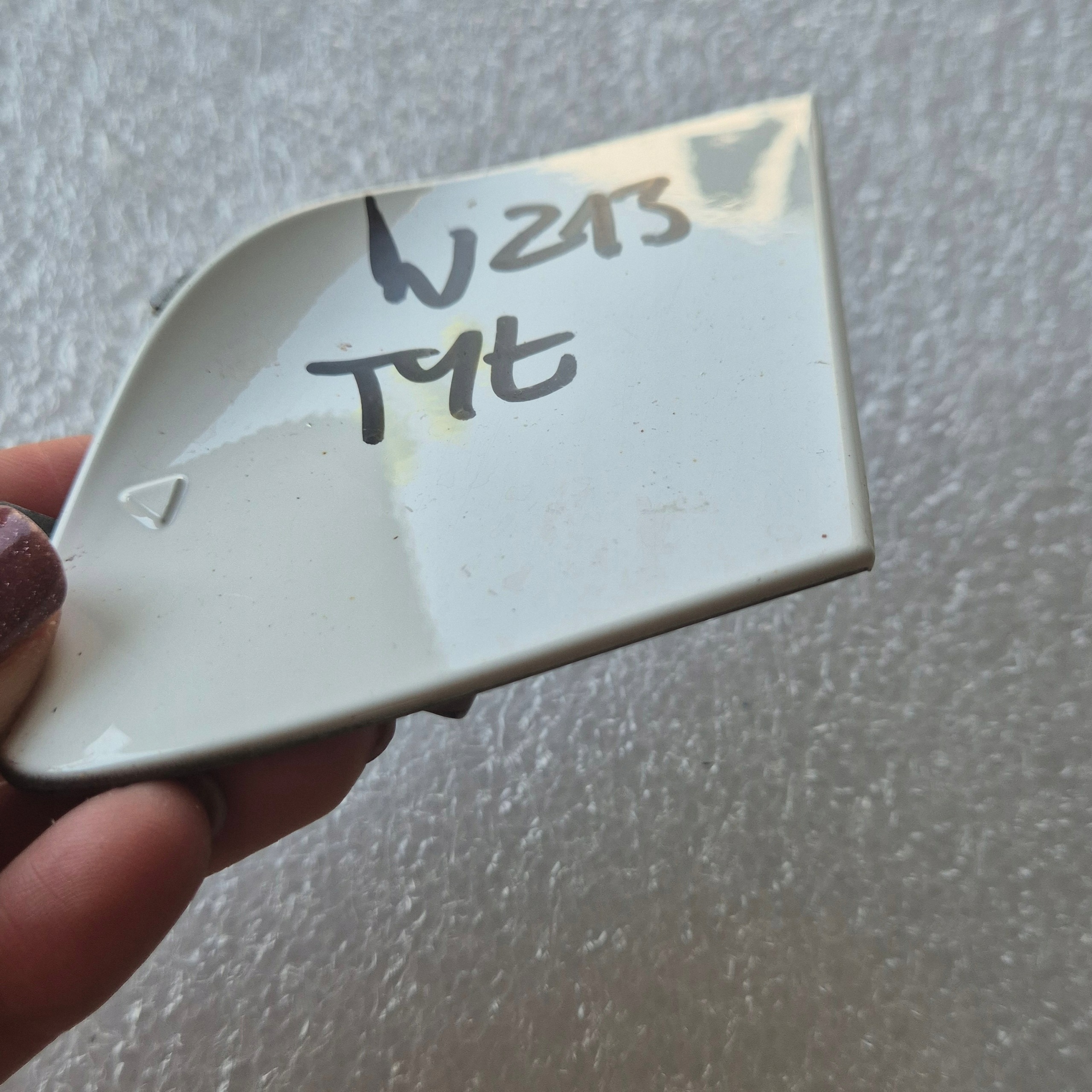 Vetokoukun suojus W213 E-sarja A2138850902