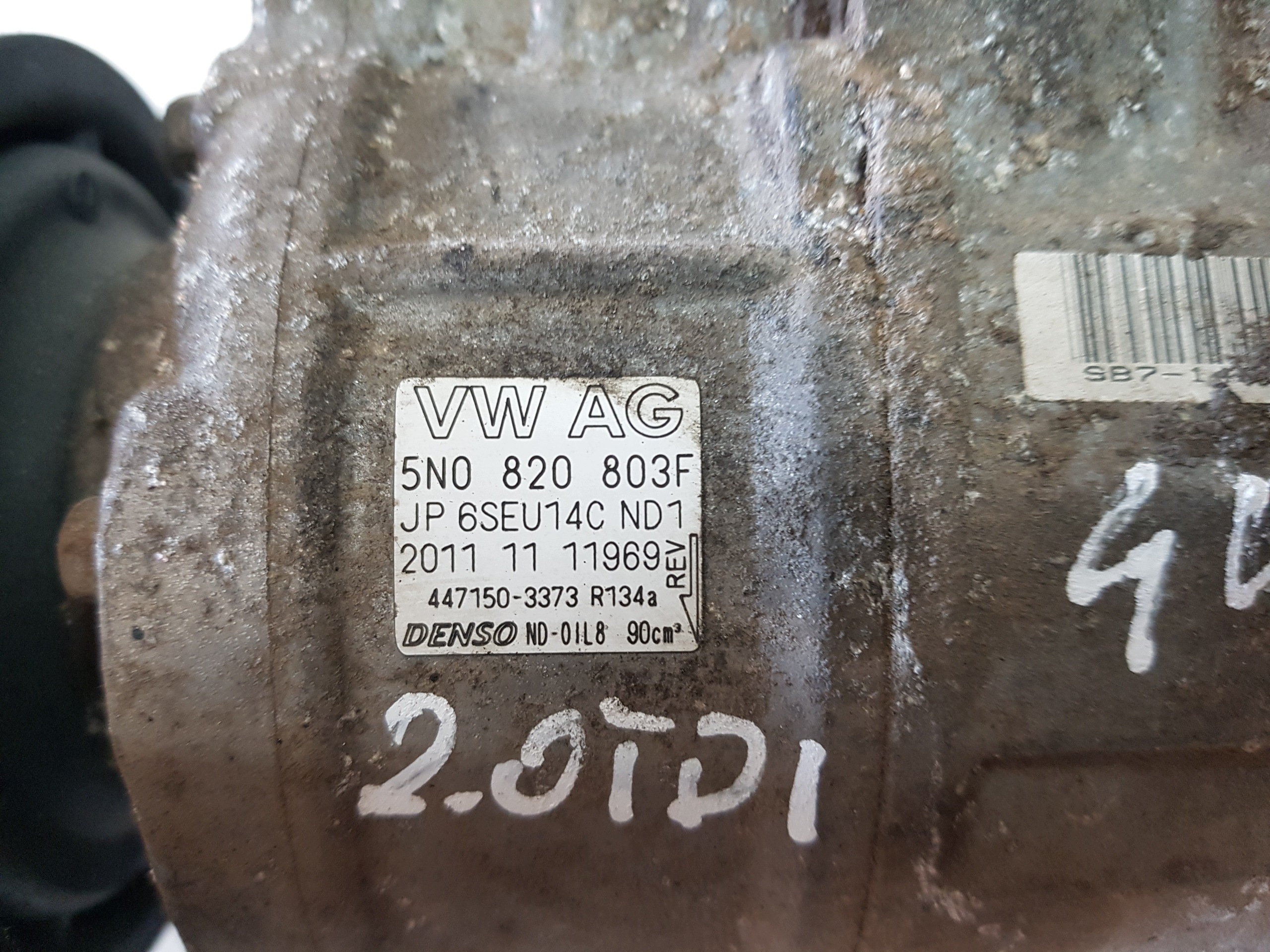 VW Tiguan 5N AC Compressor 5N0820803F Used