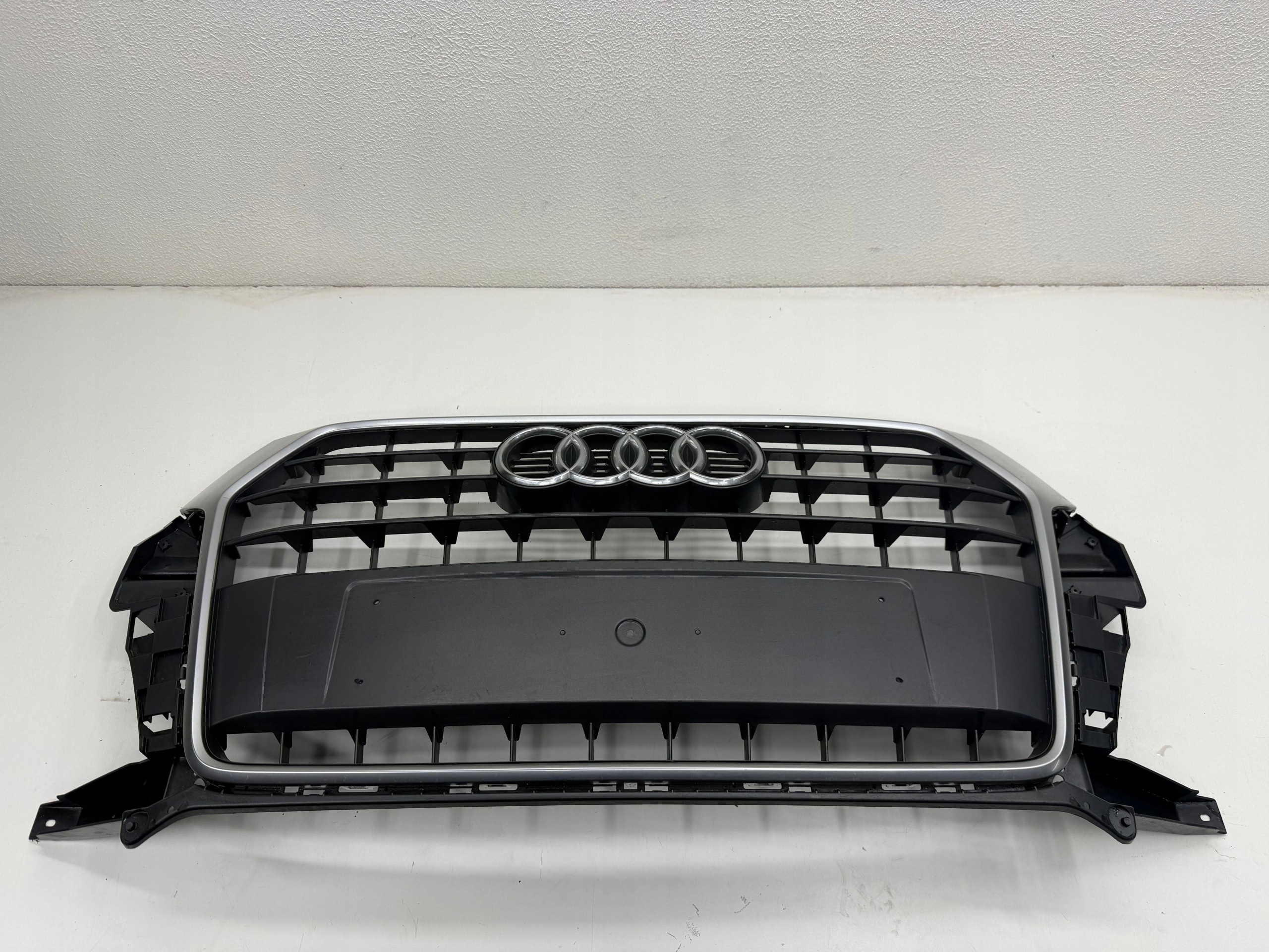 Calandre Audi Q3 Lift 8u0853653M image 2