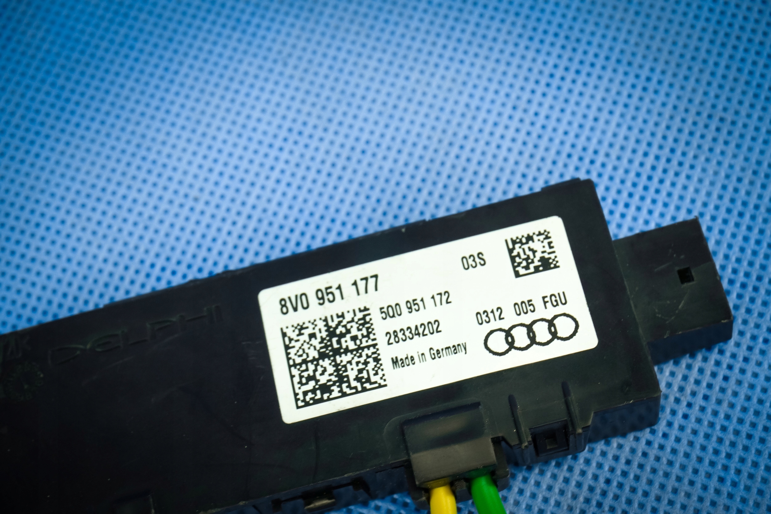 Larm rörelsesensor Audi A3 S3 RS3 8V 8V0951177 image 4
