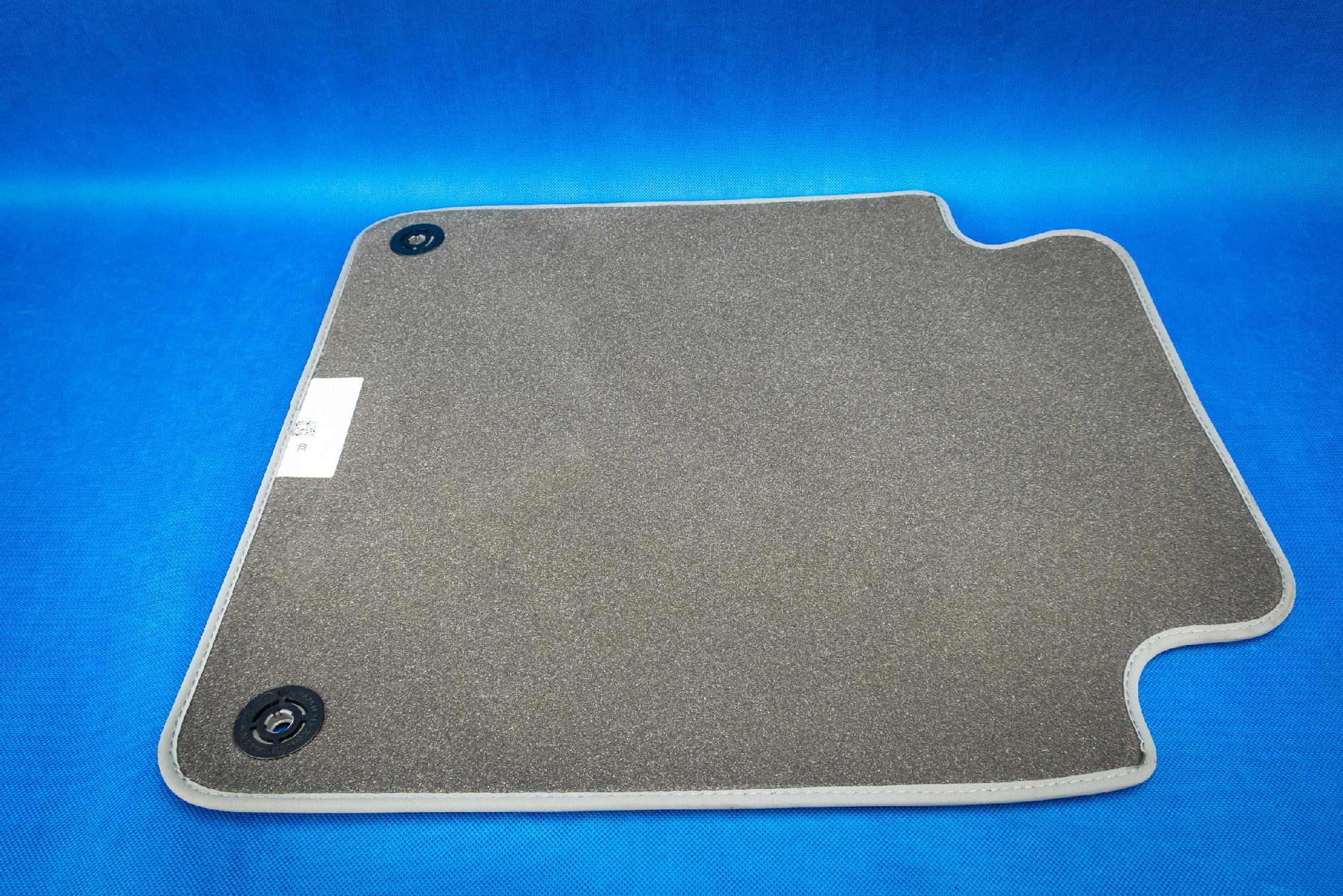 Matto oikea taka Audi A8 S8 4N Long