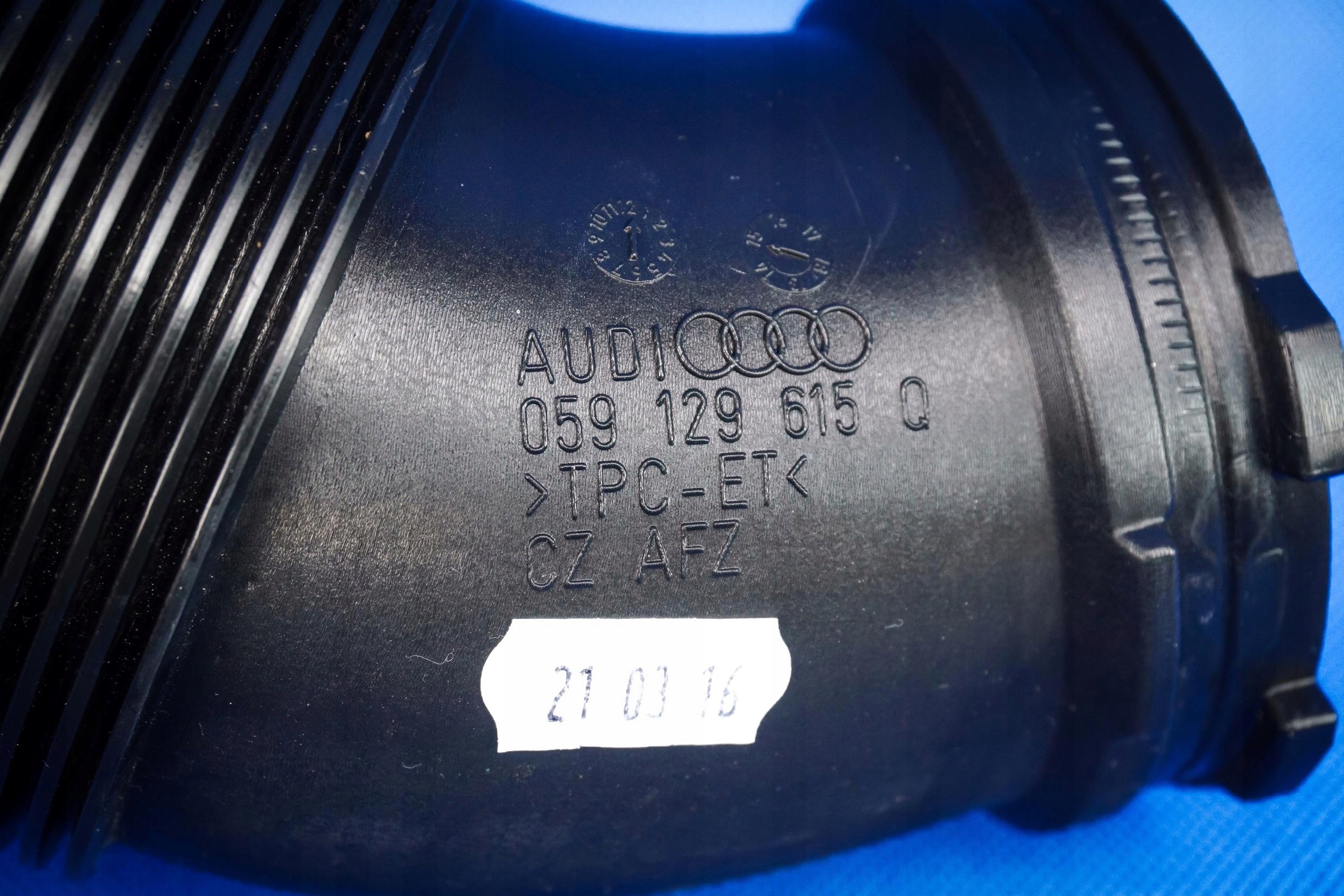 Luchtinlaatslang Audi A6 4G A7 059129615Q image 3