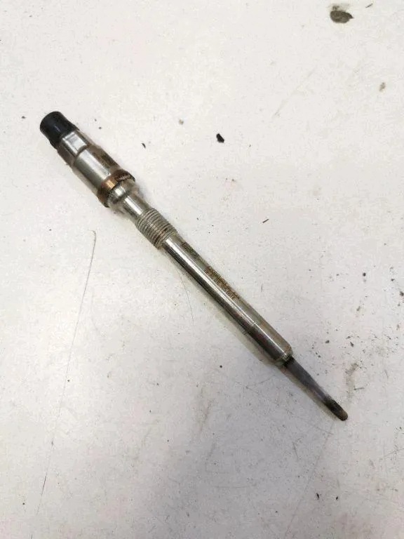 Audi A3 Limousine 1.6 TDI Glow Plug 03L905061K Used
