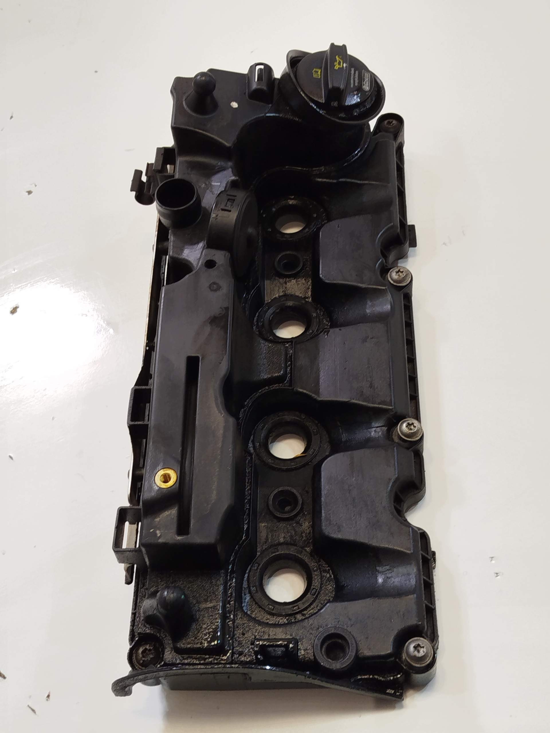 Couvre-culasse Skoda Superb III 1.6 TDI 04L103475