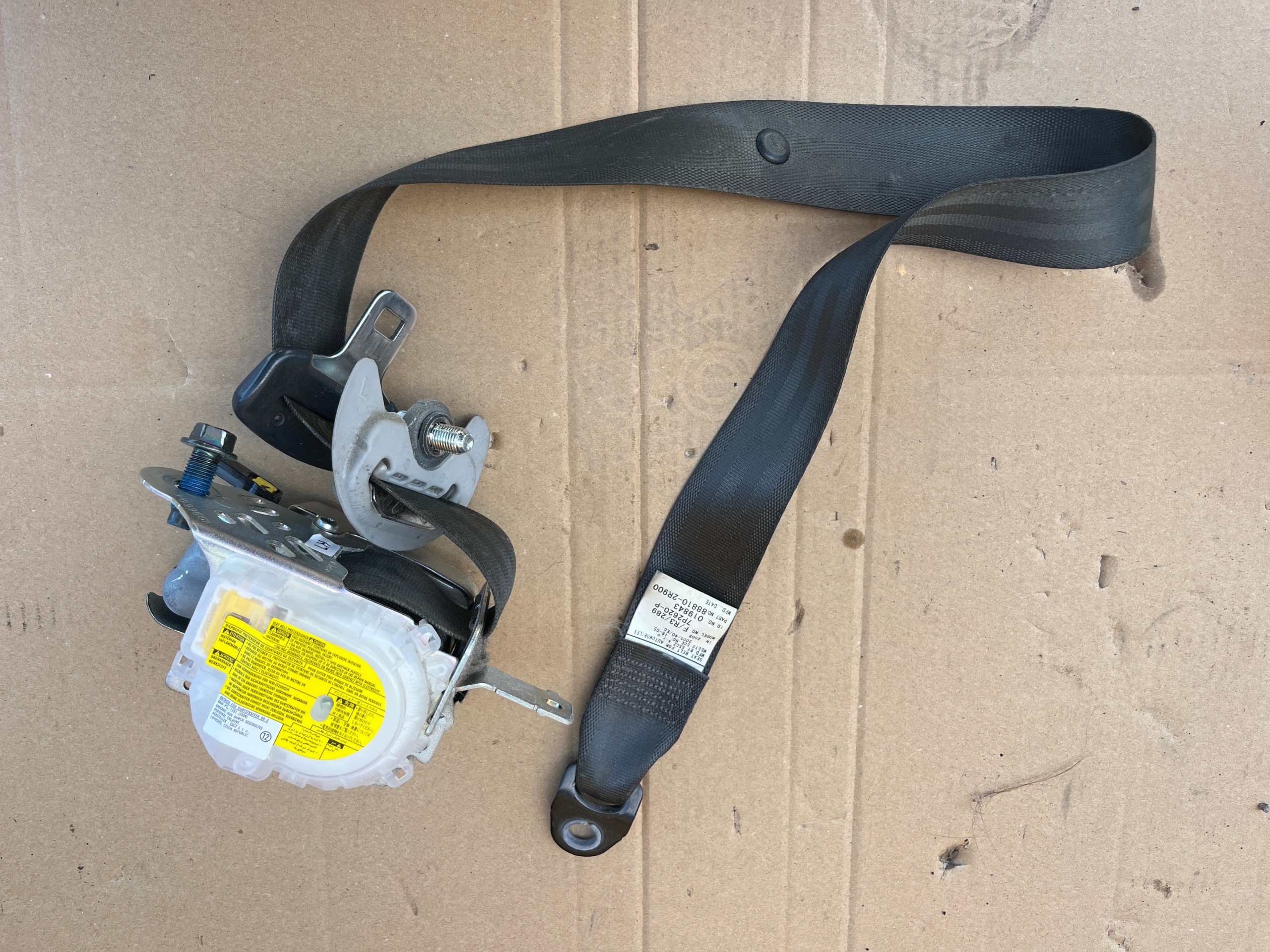 Vasen etuturvavyö Hyundai i30 2007-2012 image 2