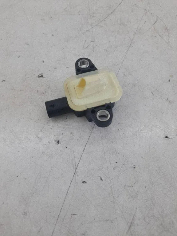 Airbag Crash Sensor Audi A6 Avant (4G5, C7, 4GD) 4085RB4 image 2
