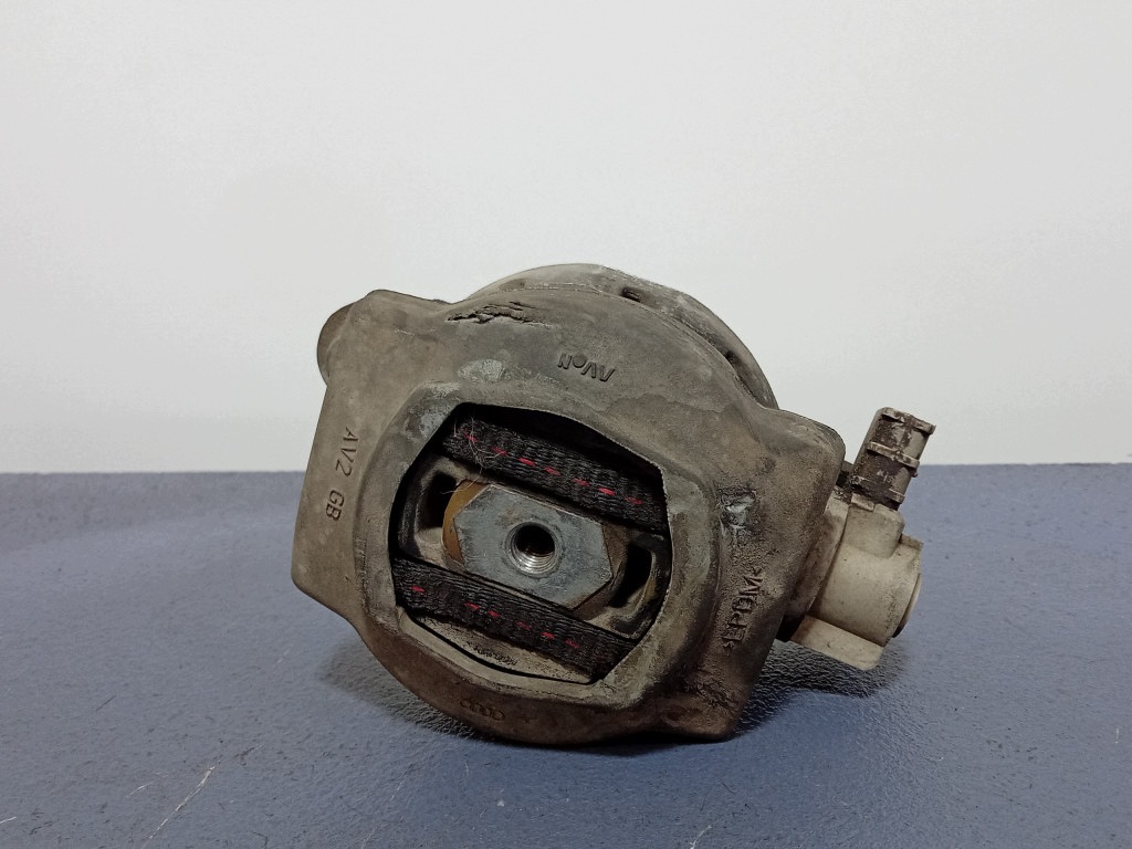 Audi A8 D3 3.0 TDI Support Boîte 4E0399151CD image 2