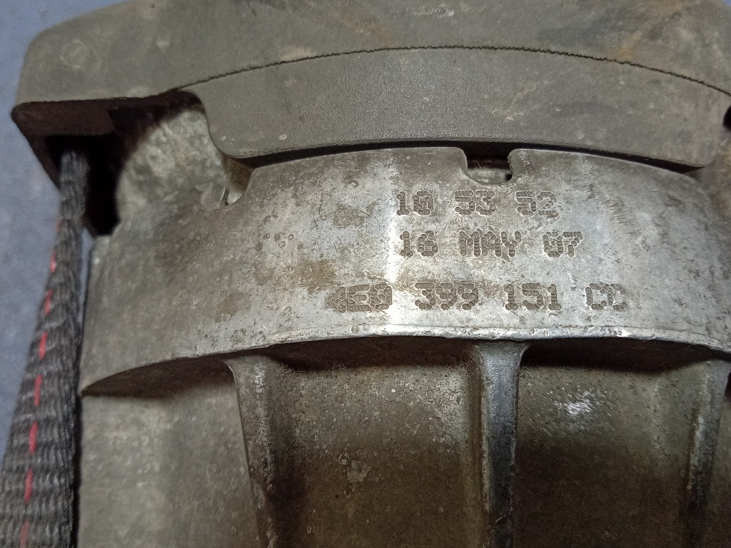 Audi A8 D3 3.0 TDI Support Boîte 4E0399151CD image 5