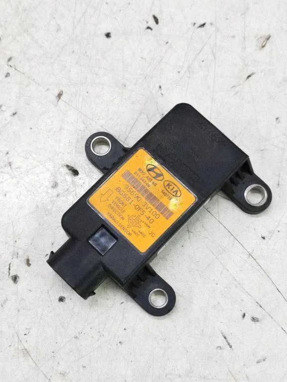 Sensor Kia Sportage III FL 14- OEM 956903V100 image 2