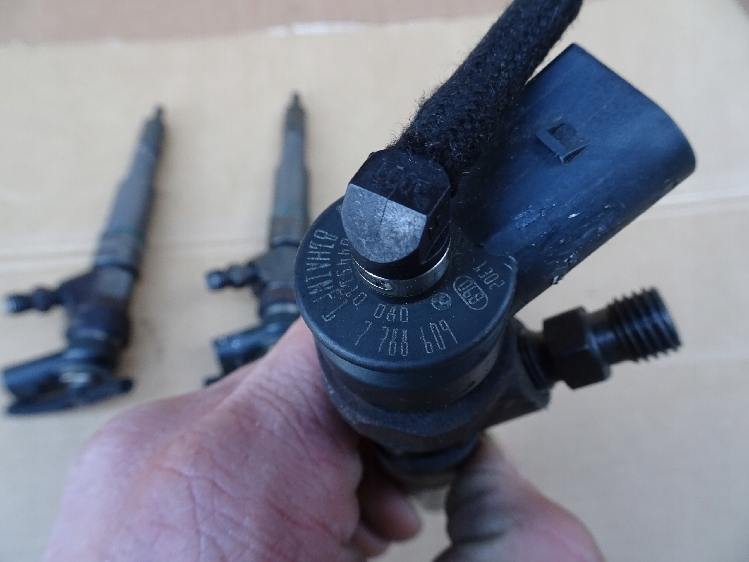 Injecteur BMW 3 E46 2.0D 7788609 image 3