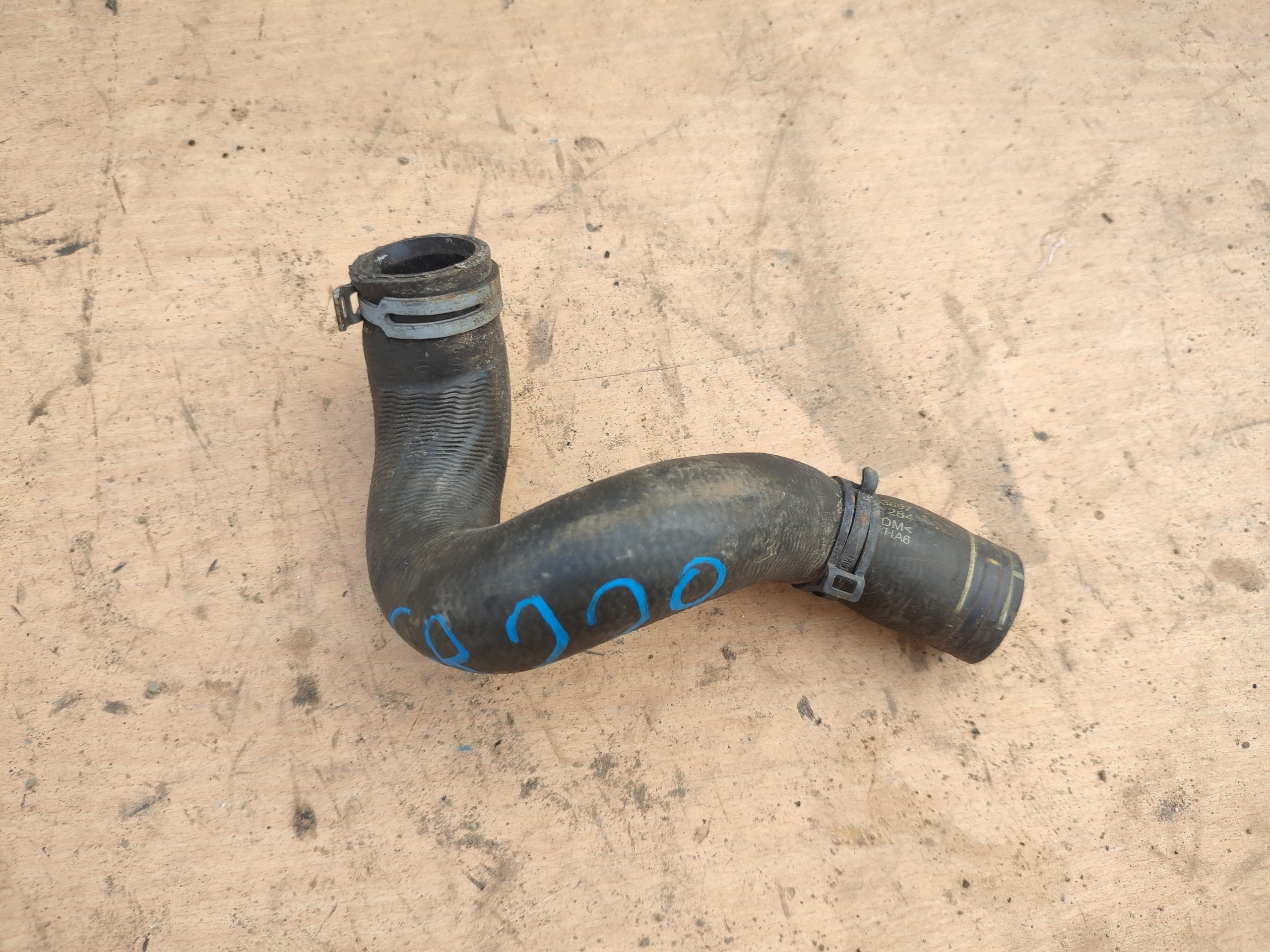 Tuyau d'eau Opel Corsa E 13372284 image 2