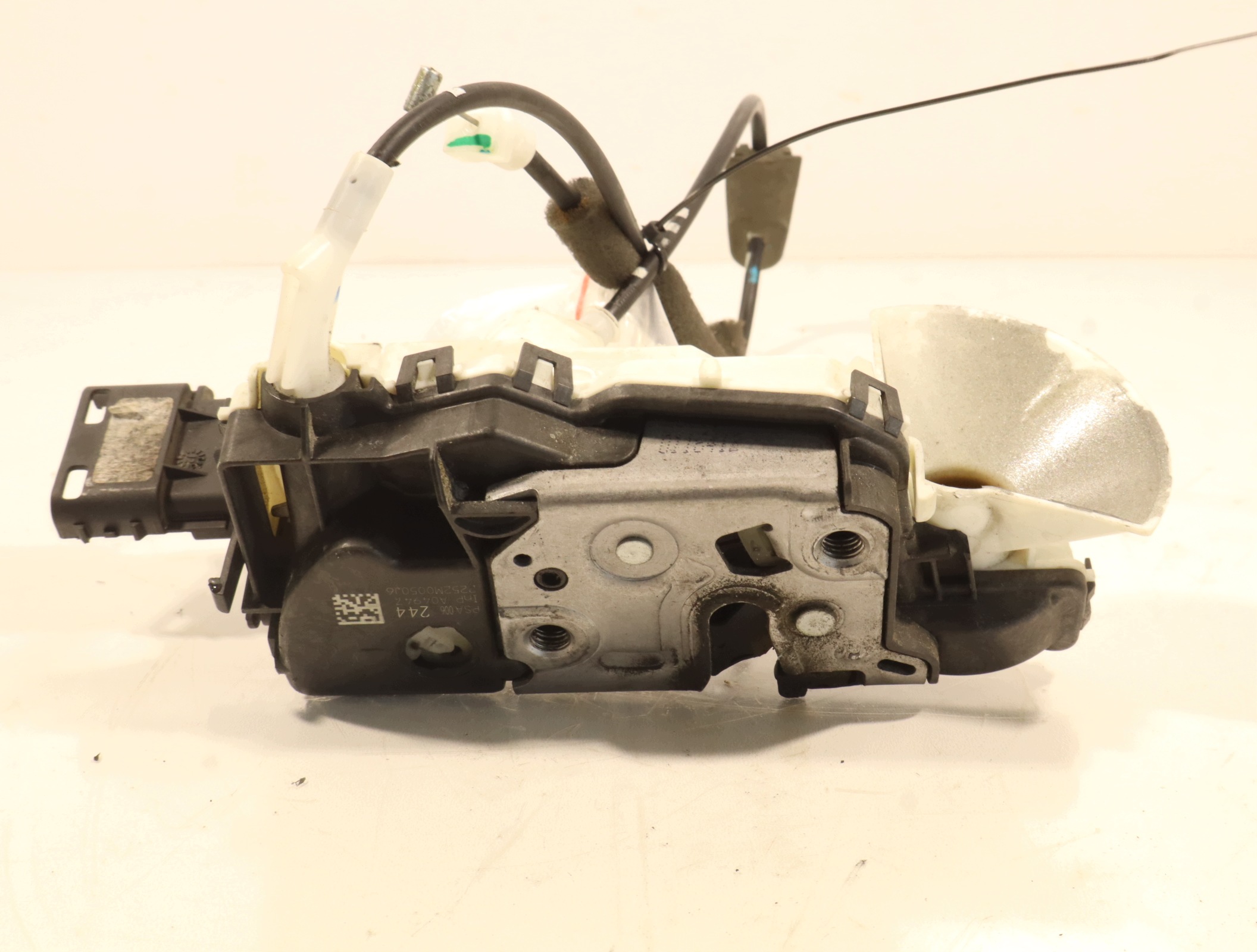 Serrure avant gauche Citroën C3 II 402217E image 3