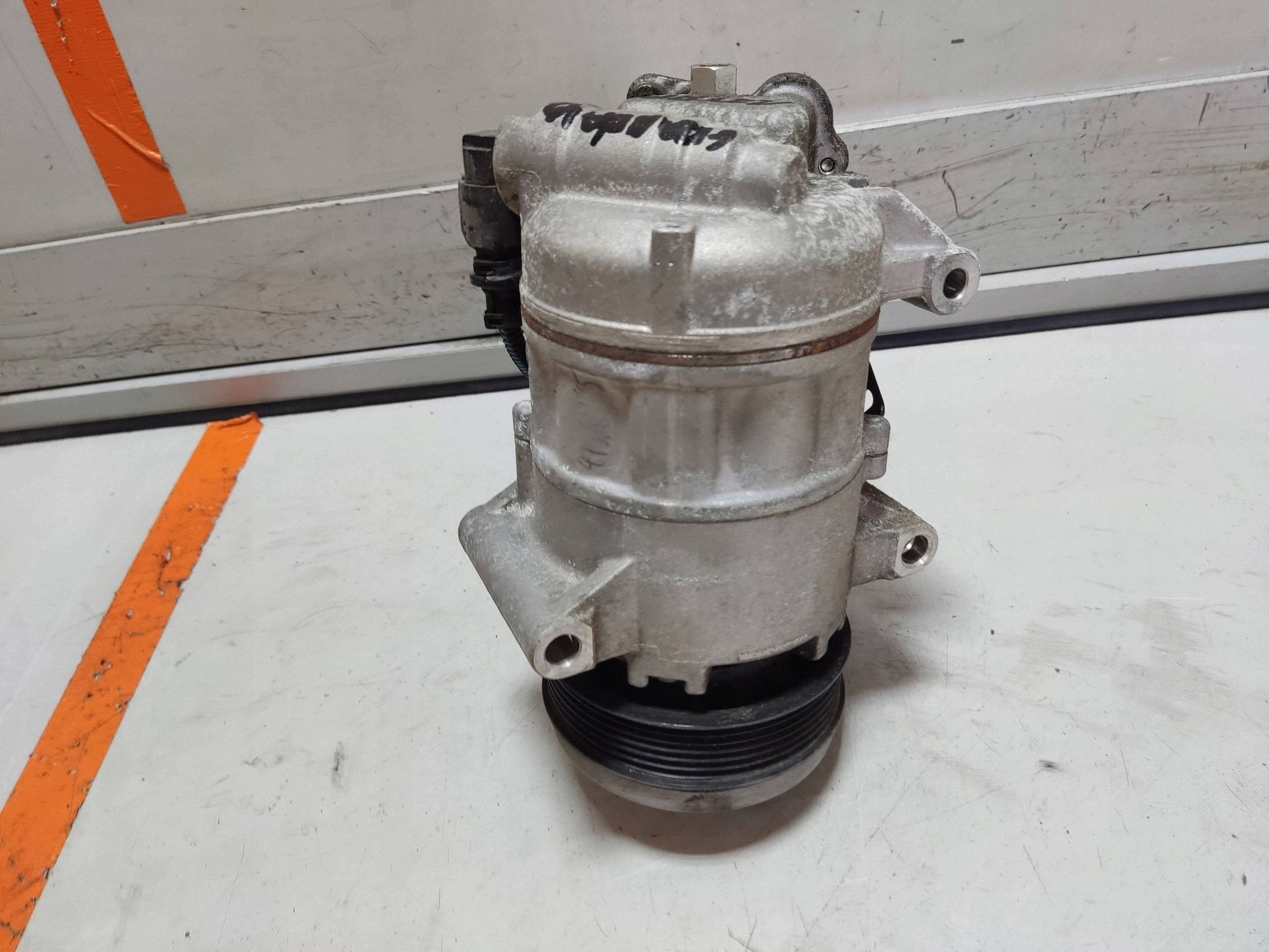 Compressor de Ar Condicionado Opel Grandland 1.2 THP OE9827529180 image 2