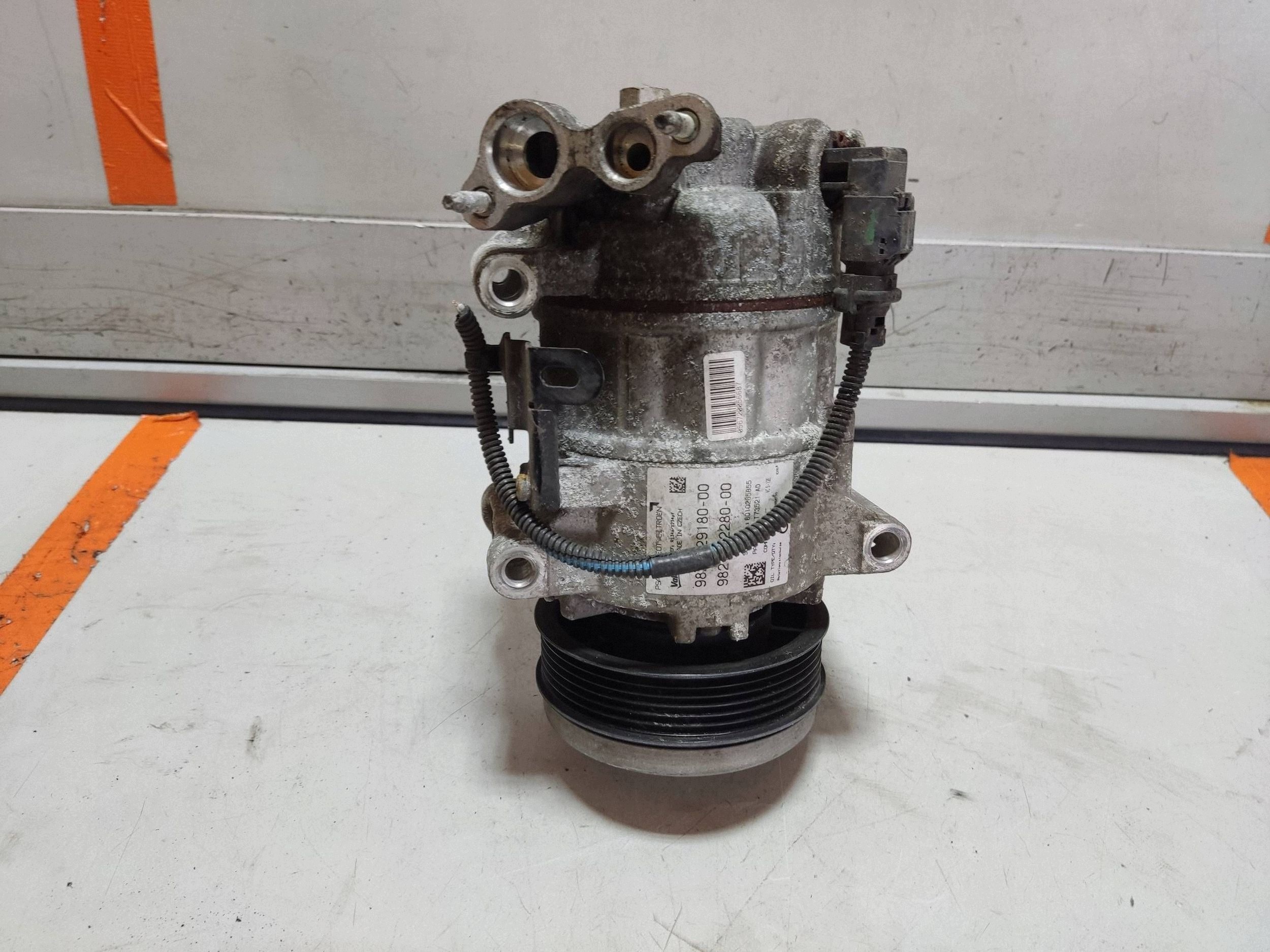Opel Grandland 1.2 THP Ilmastointikompressori OE 9827529180