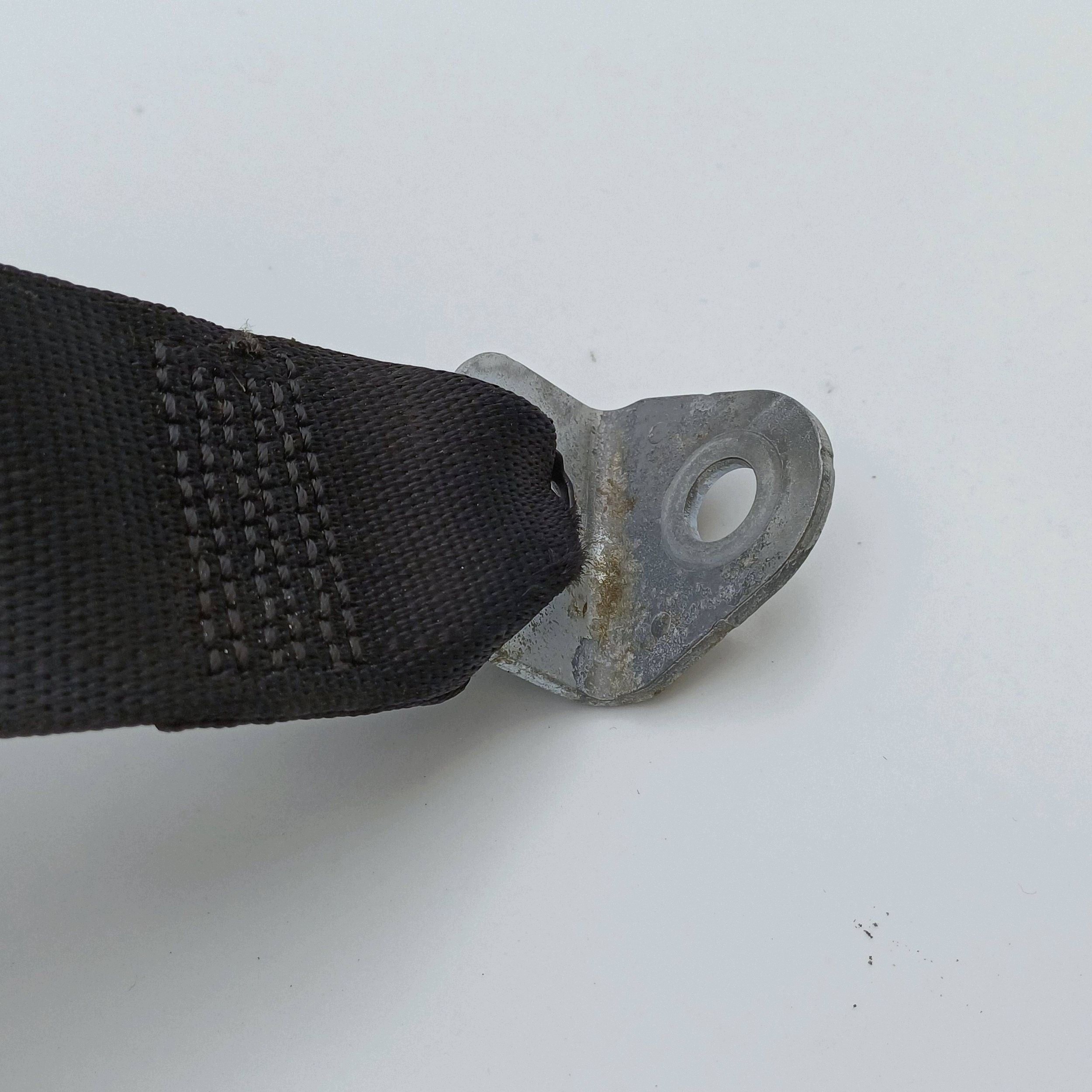 Bälte säkerhet vänster bak Opel Zafira B 13132397 image 9