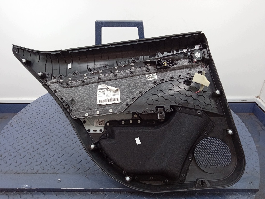 Skoda Octavia IV HB Türverkleidung hinten rechts 5E6867024K image 5