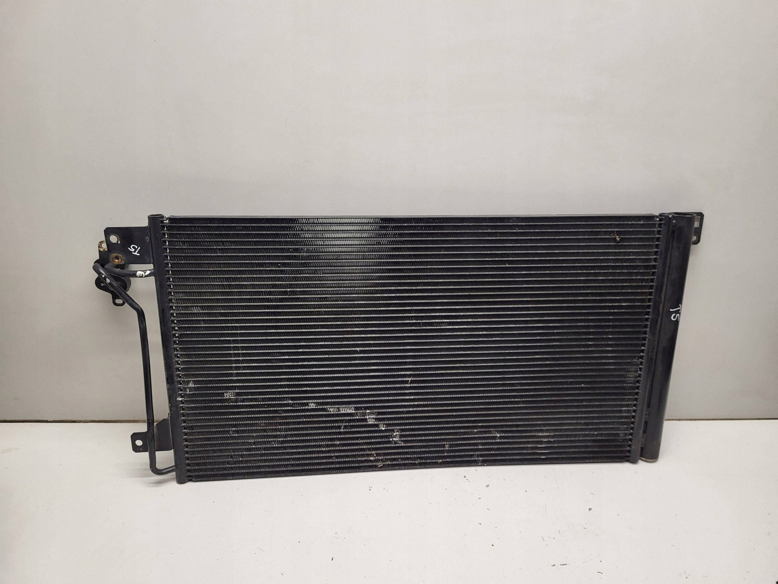 Condenseur clim VW Transporter T5 7H0820411 image 5