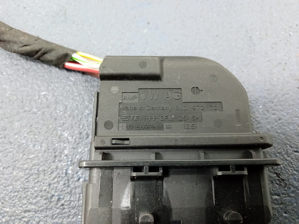 Skoda Octavia IV Kabelbaum Tür links hinten OEM A-821388-01 image 5