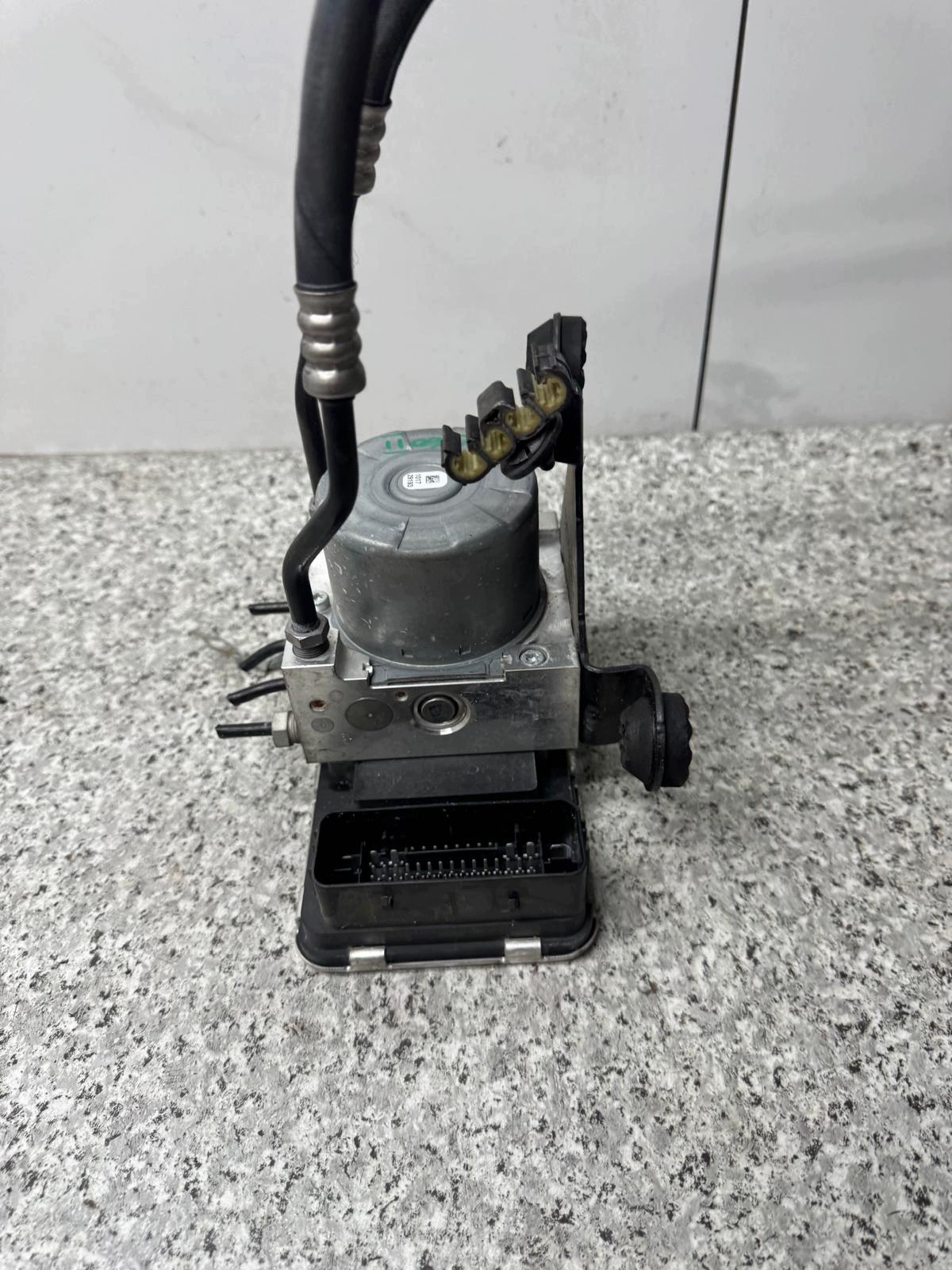 Pompe ABS Volvo XC60 II 2017- 32214774 image 5