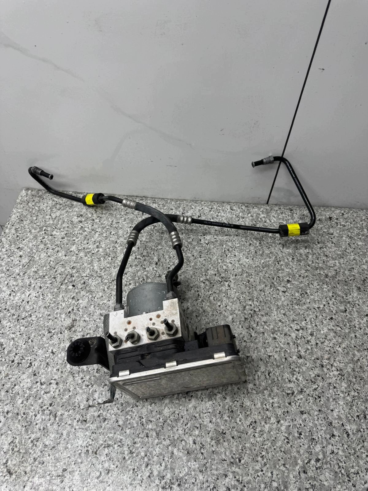 Pompe ABS Volvo XC60 II 2017- 32214774 image 7