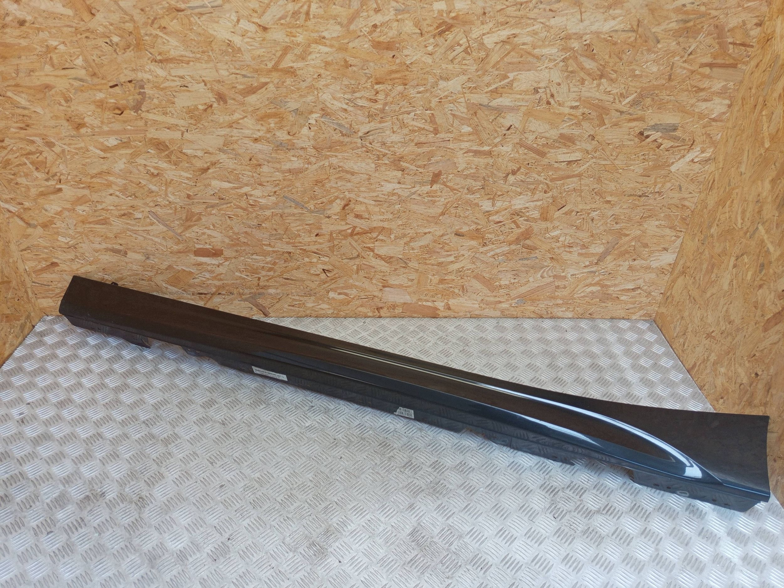 BMW F20 Baguette de seuil gauche OEM 8051035