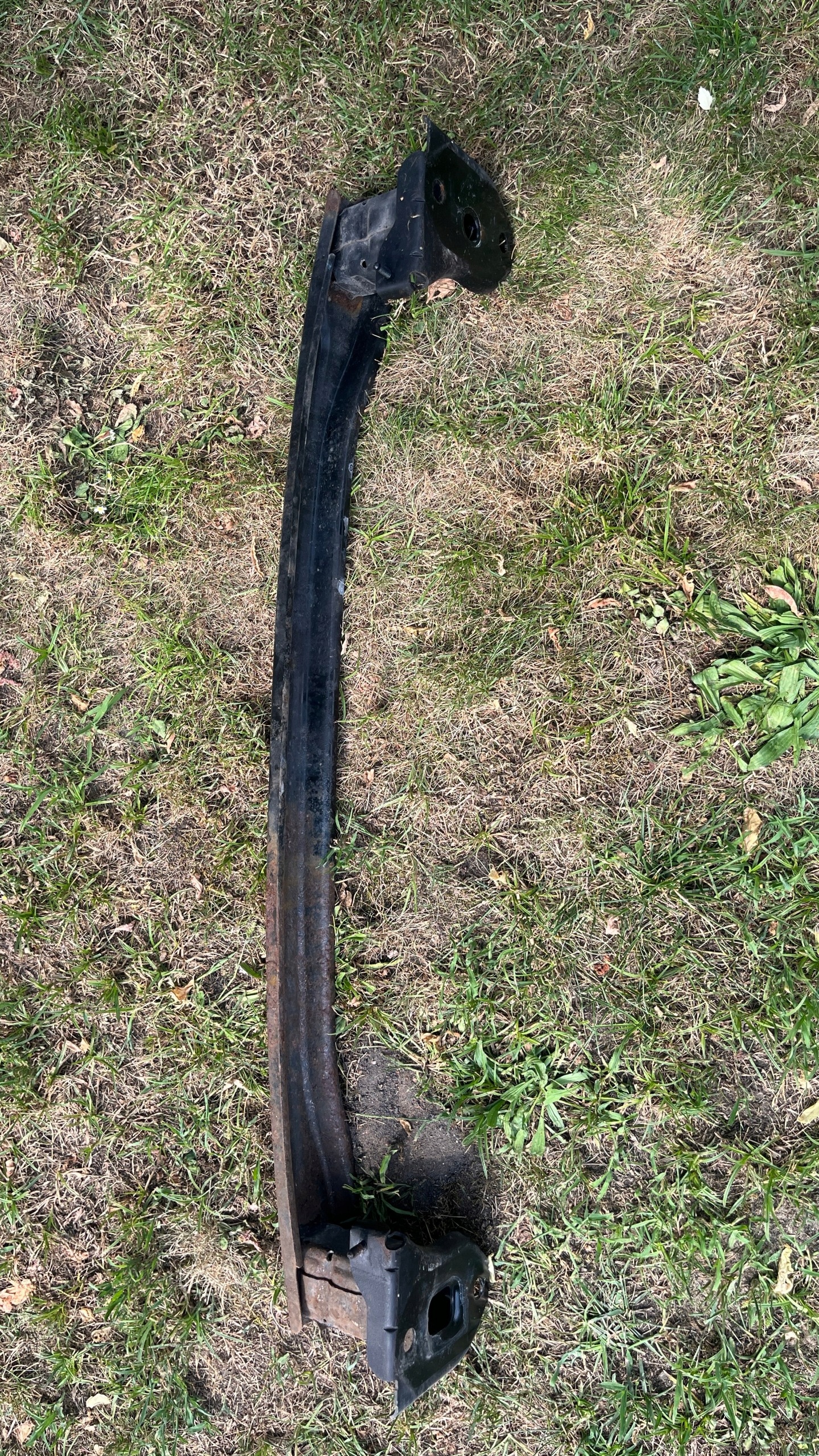 BMW OE 51127184769 Takapuskurin palkki