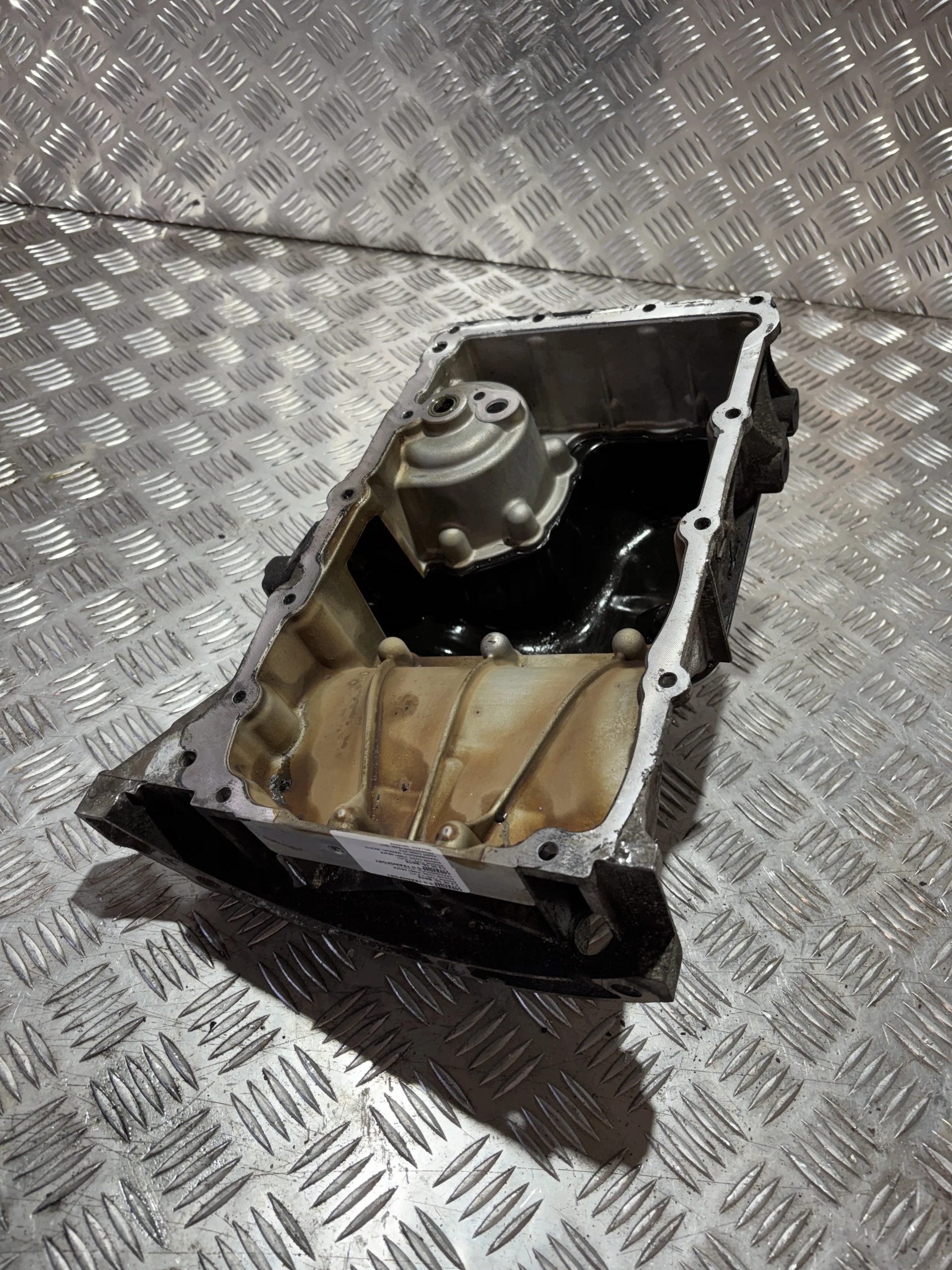 Cárter de aceite Citroën C3 III 1.2 VTI usado image 2