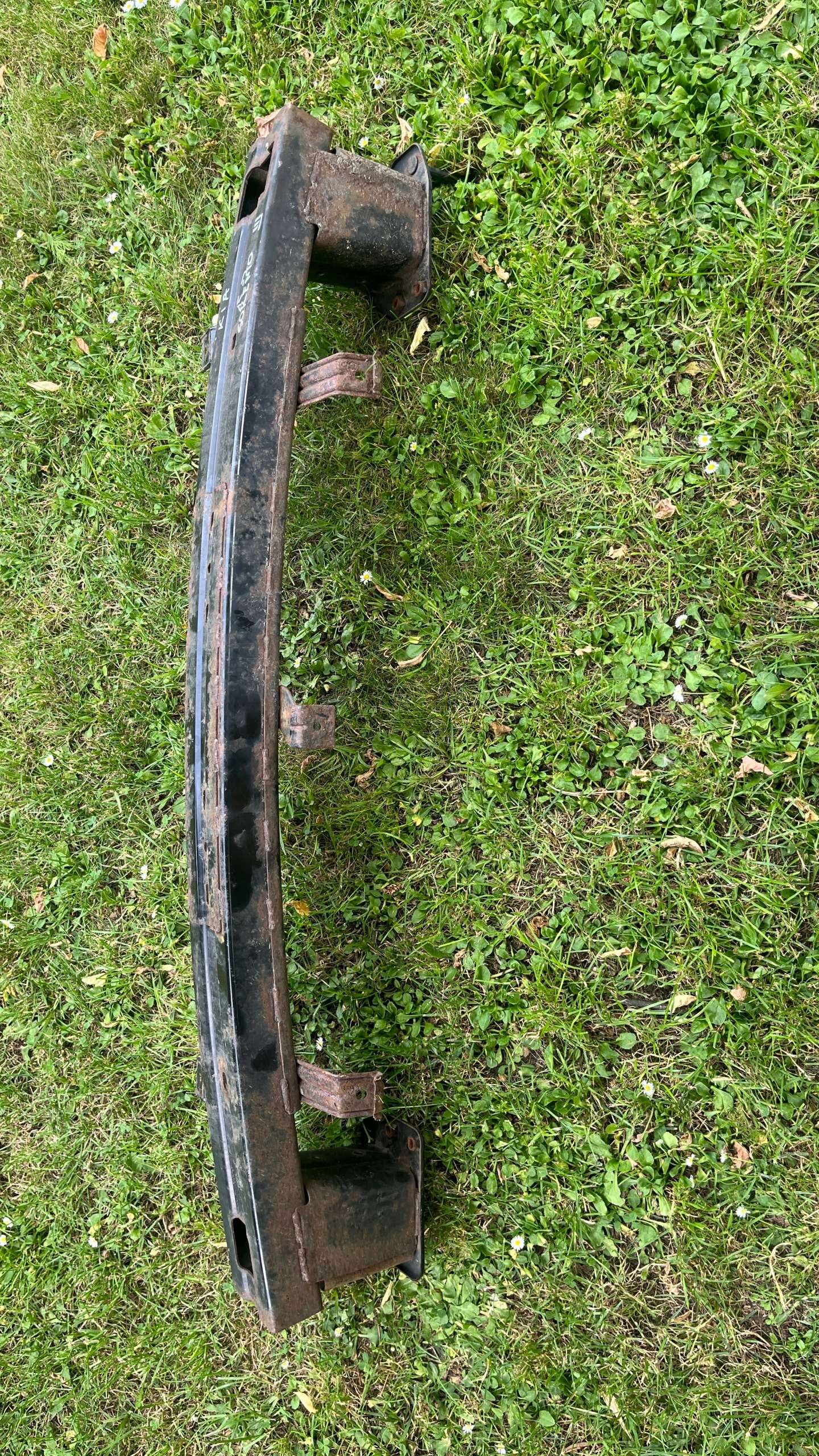 Takapuskurin palkki Kia Sorento III 15> OEM 511271847693654