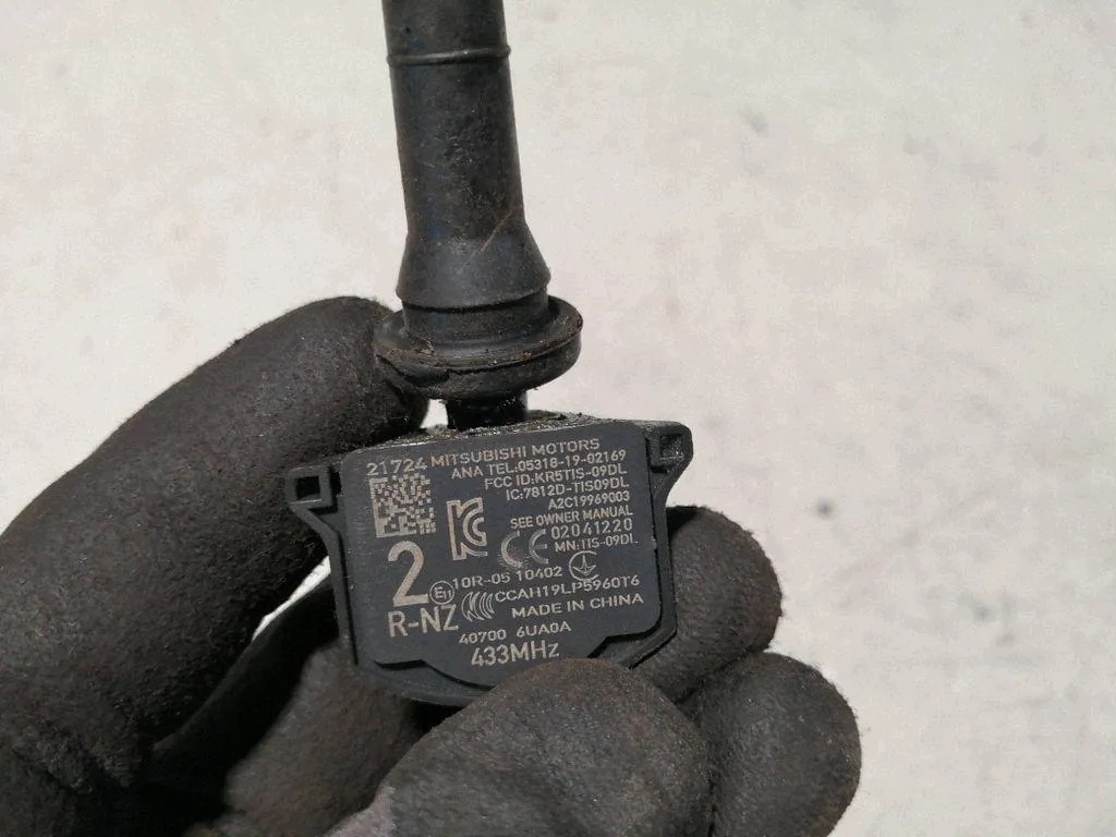 Sensor de Pressão Pneus Nissan A2C19969003 Usado image 3