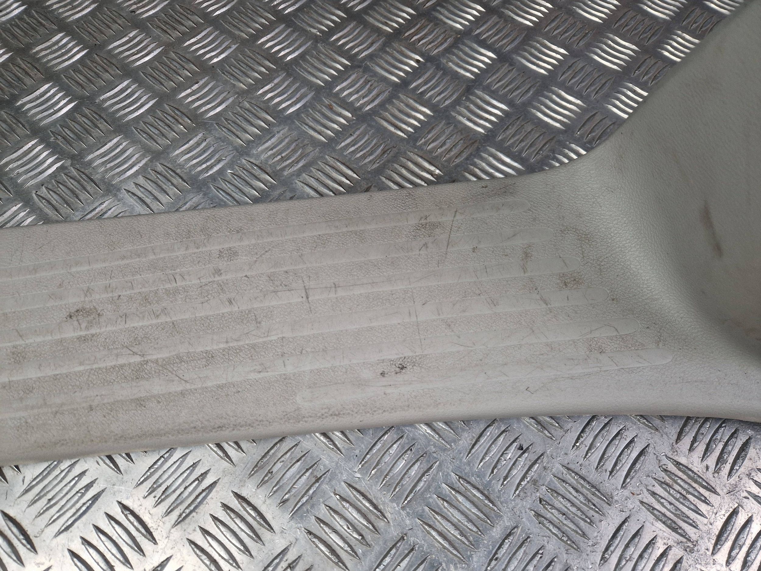 Linker Deurpaneel Luidsprekerkap Chrysler 5RH87PD2AC image 3