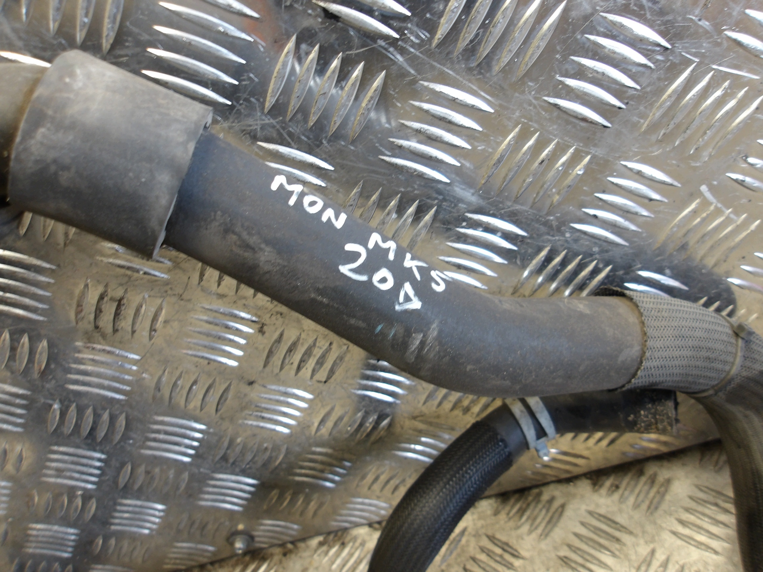 Ford Mondeo MK5 2.0 TDCI Wasserrohr DG93-8B273-JG image 3