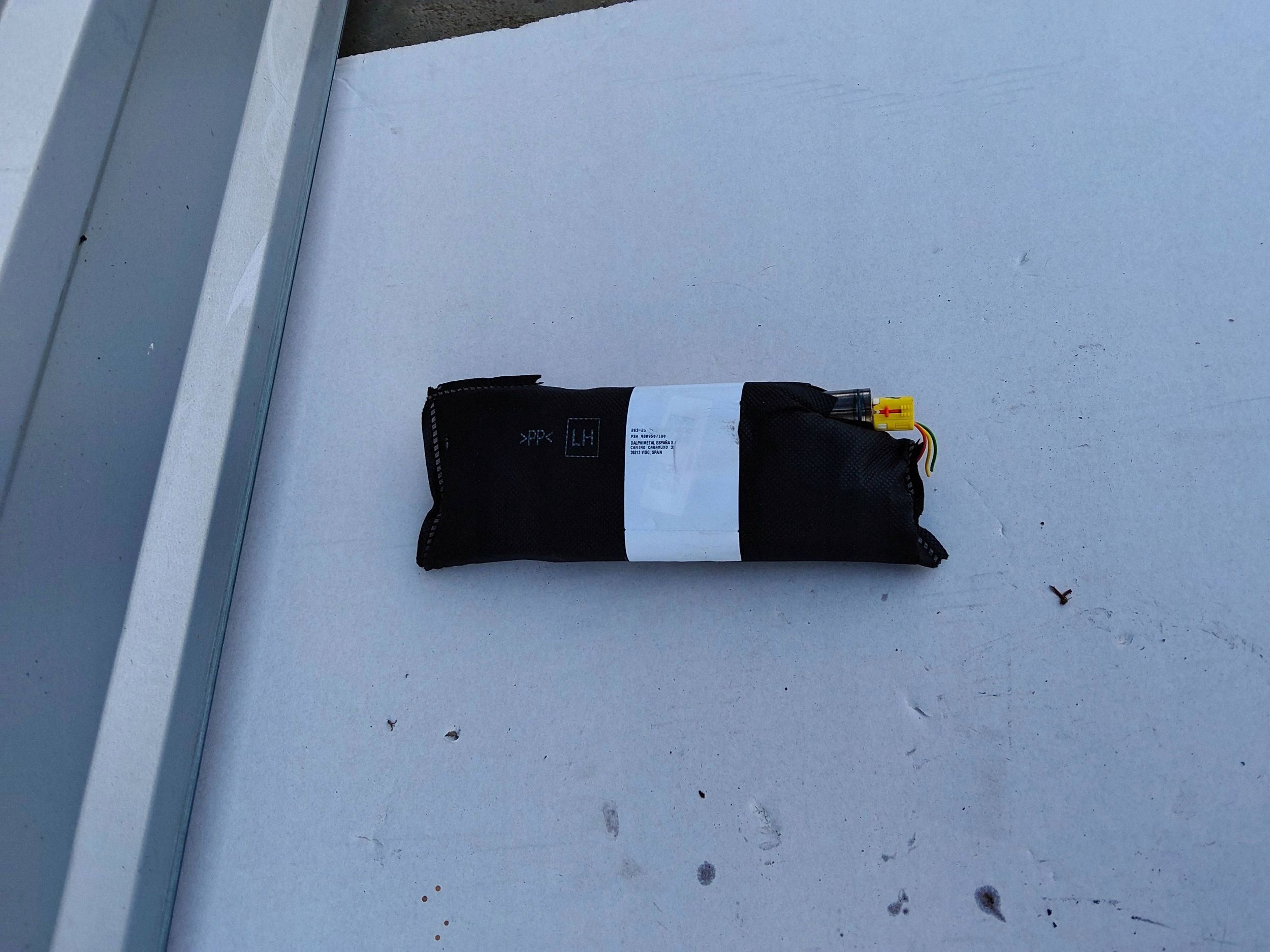PEUGEOT 5008 II Airbag Seat Left OEM 9809507180