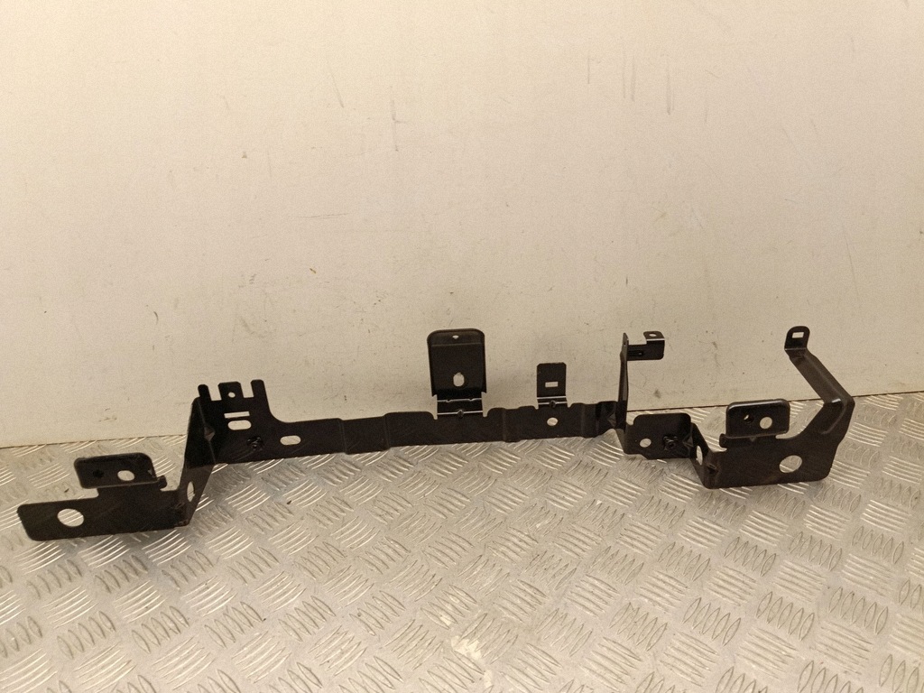 Fixation roue de secours Skoda 1EA971844A image 3