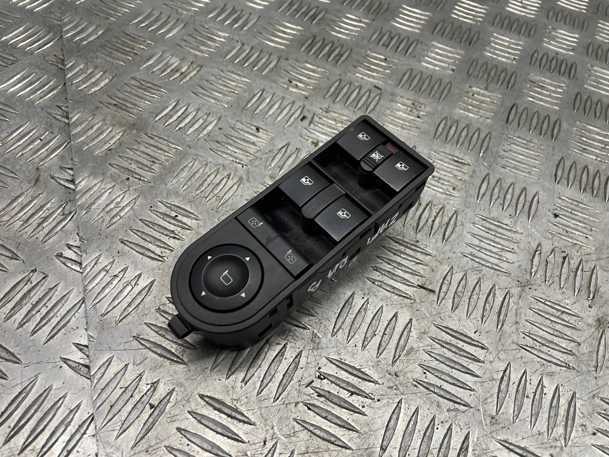 Interrupteur vitres Opel Zafira B 05-14 image 2