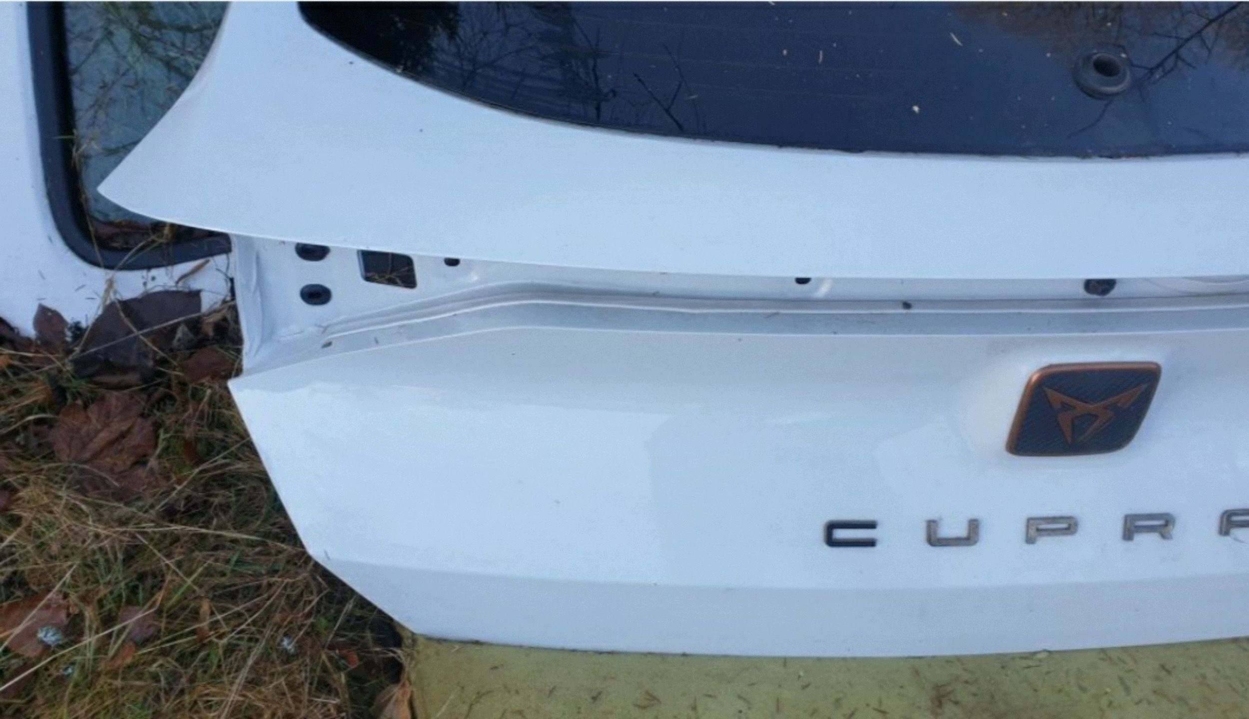 Hayon arrière Cupra Formentor EZJ18 image 3