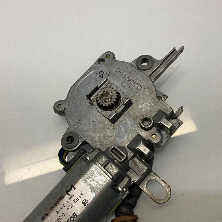 Moteur de toit ouvrant Mercedes Classe E W211 (2006-2009) image 3